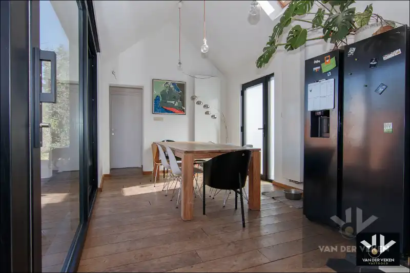KARAKTERVOLLE WONING AAN GROENE STADSRAND foto 11
