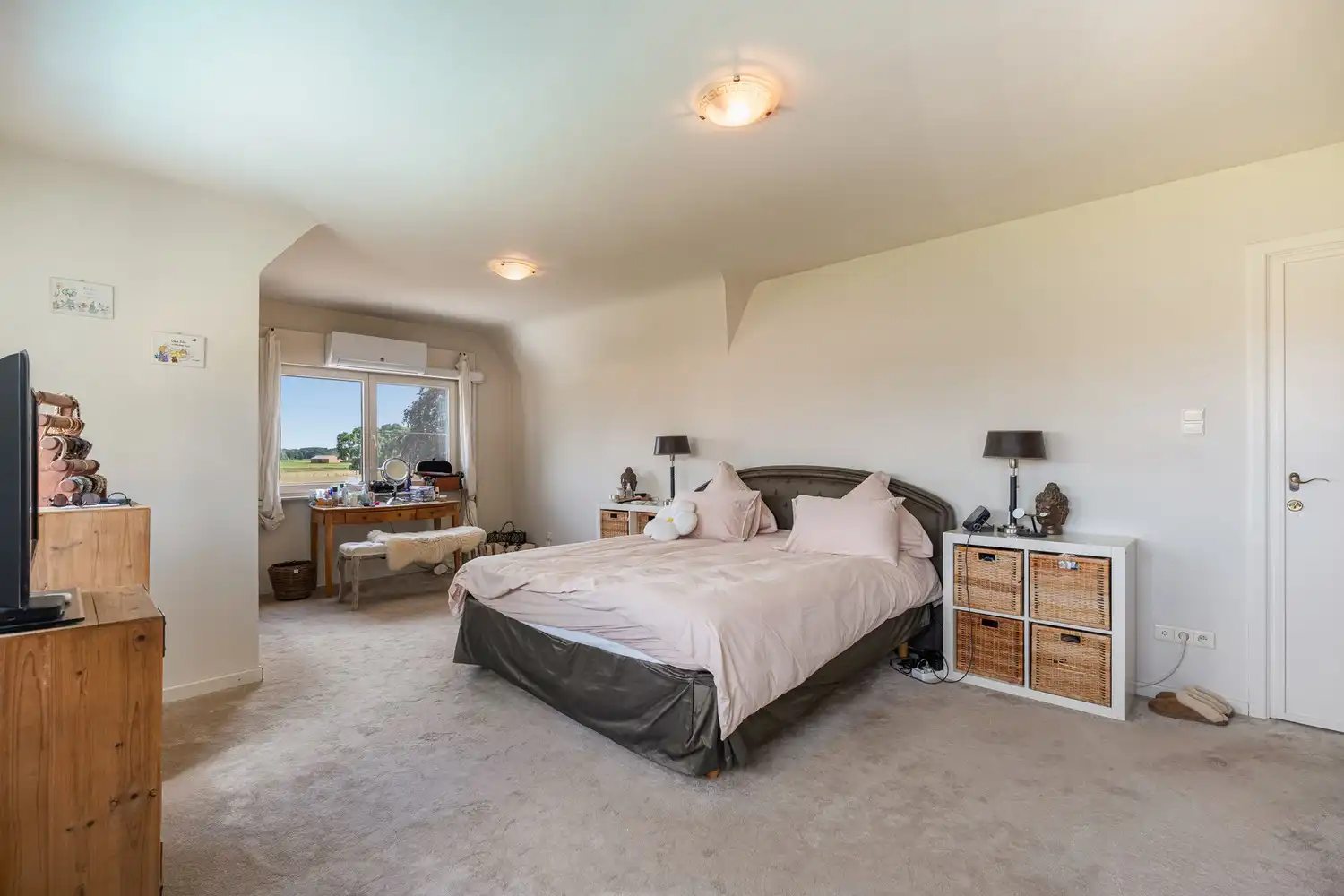 Verrassend ruime villa met 5 slaapkamers, praktijkruimte, zwembad en eindeloze mogelijkheden foto 19