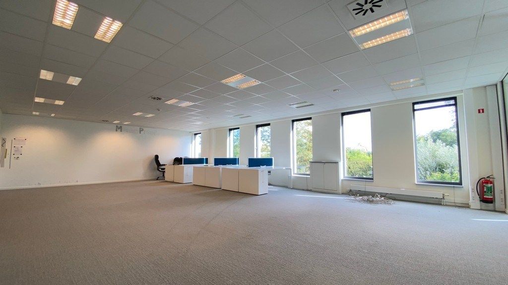 Instapklare kantoorruimte te huur vlakbij afrit E17 in Zele foto 5