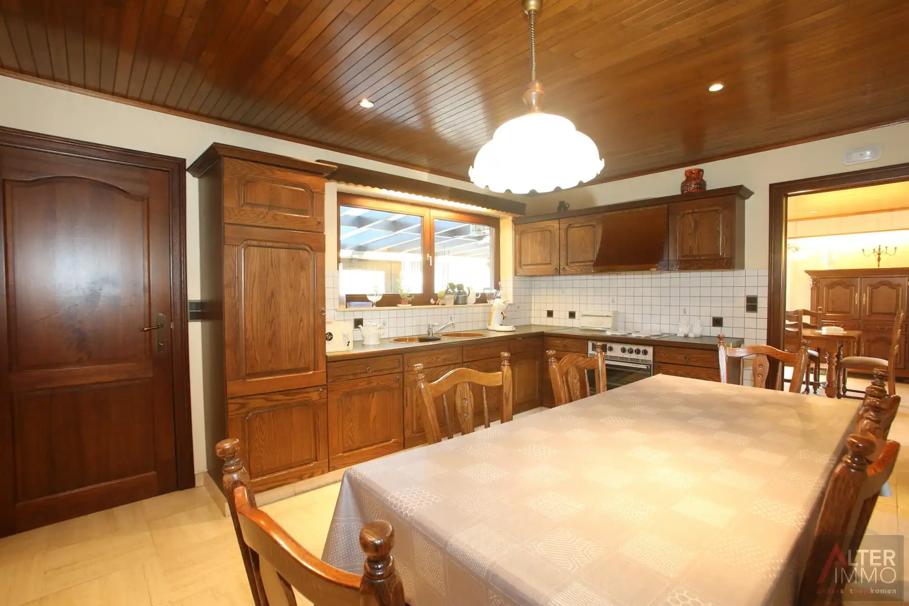 Opportuniteit! Gelijkvloerse woning met 3 slaapkamers op een groot en breed perceel (30 m) van 25a 65ca - EPC makkelijk te verbeteren! foto 12