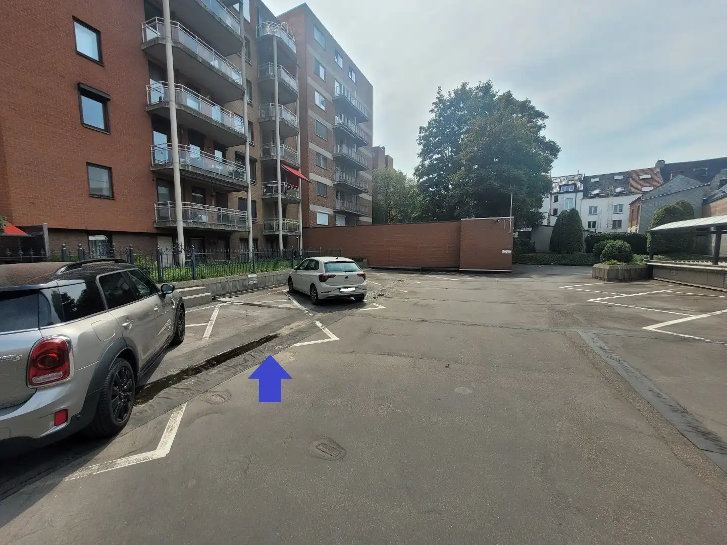 Afgesloten buitenparking nabij centrum Leuven foto 2