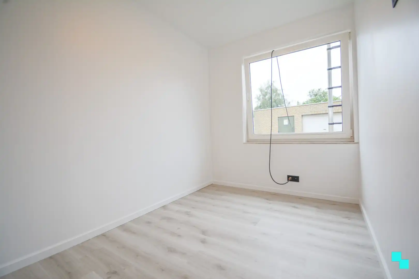 Instapklaar gelijkvloers appartement met garage te Roeselare foto 11
