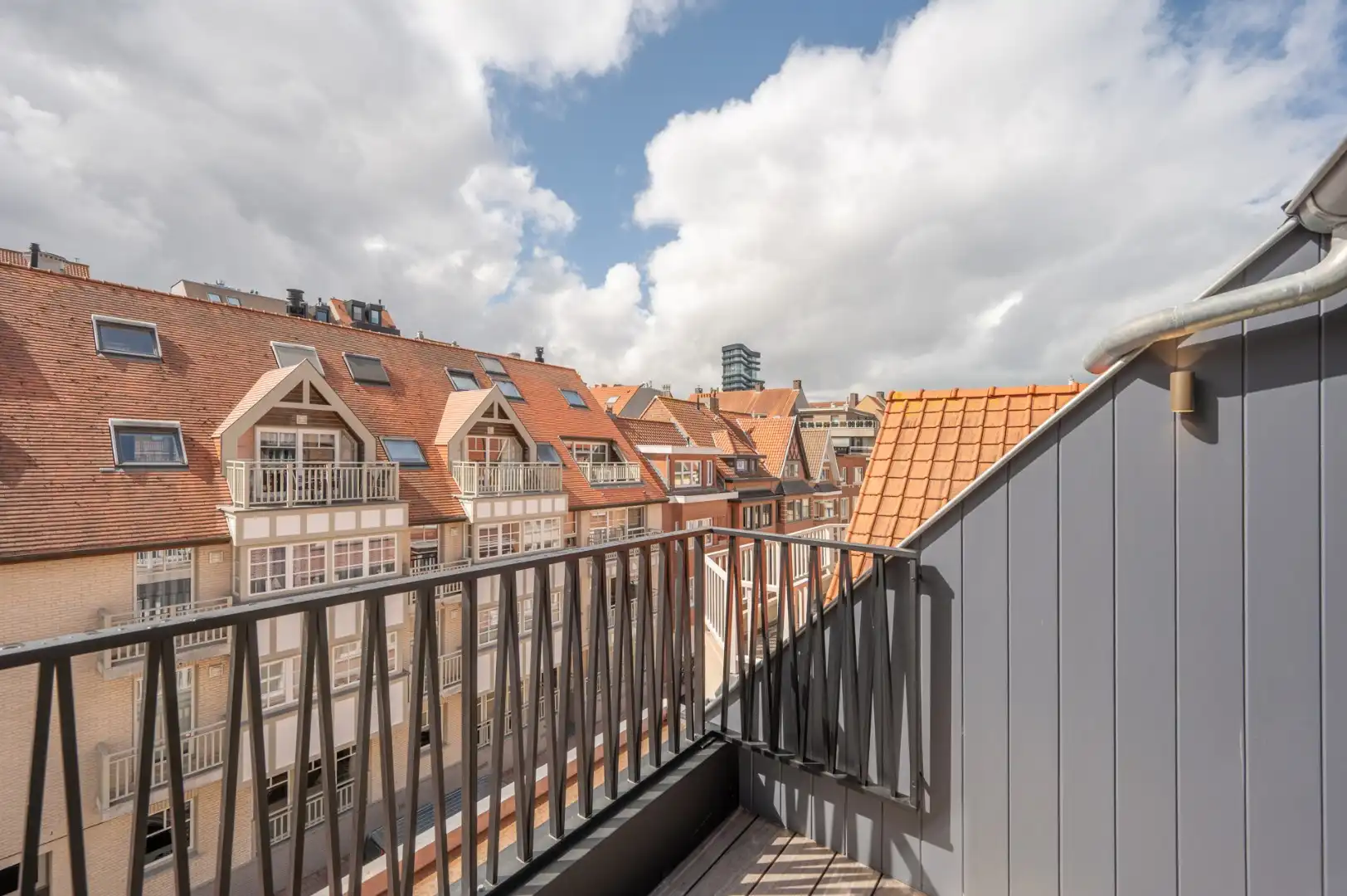 Luxueus afgewerkte nieuwbouwwoning met 4 slaapkamers op enkele stappen van de zee in Heist-aan-Zee foto 49