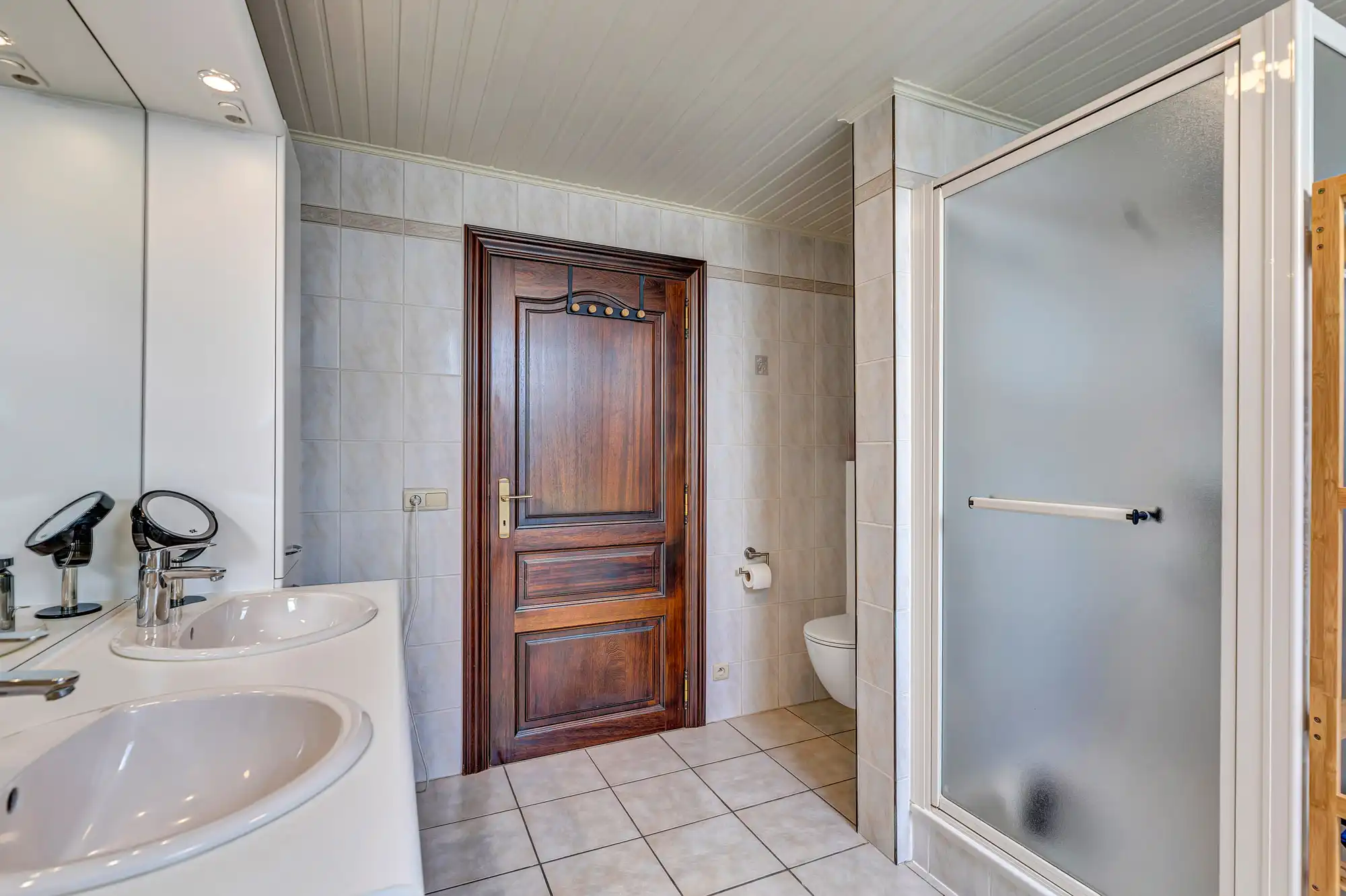 Instapklare onderkelderde woning met prachtig uitzicht foto 15
