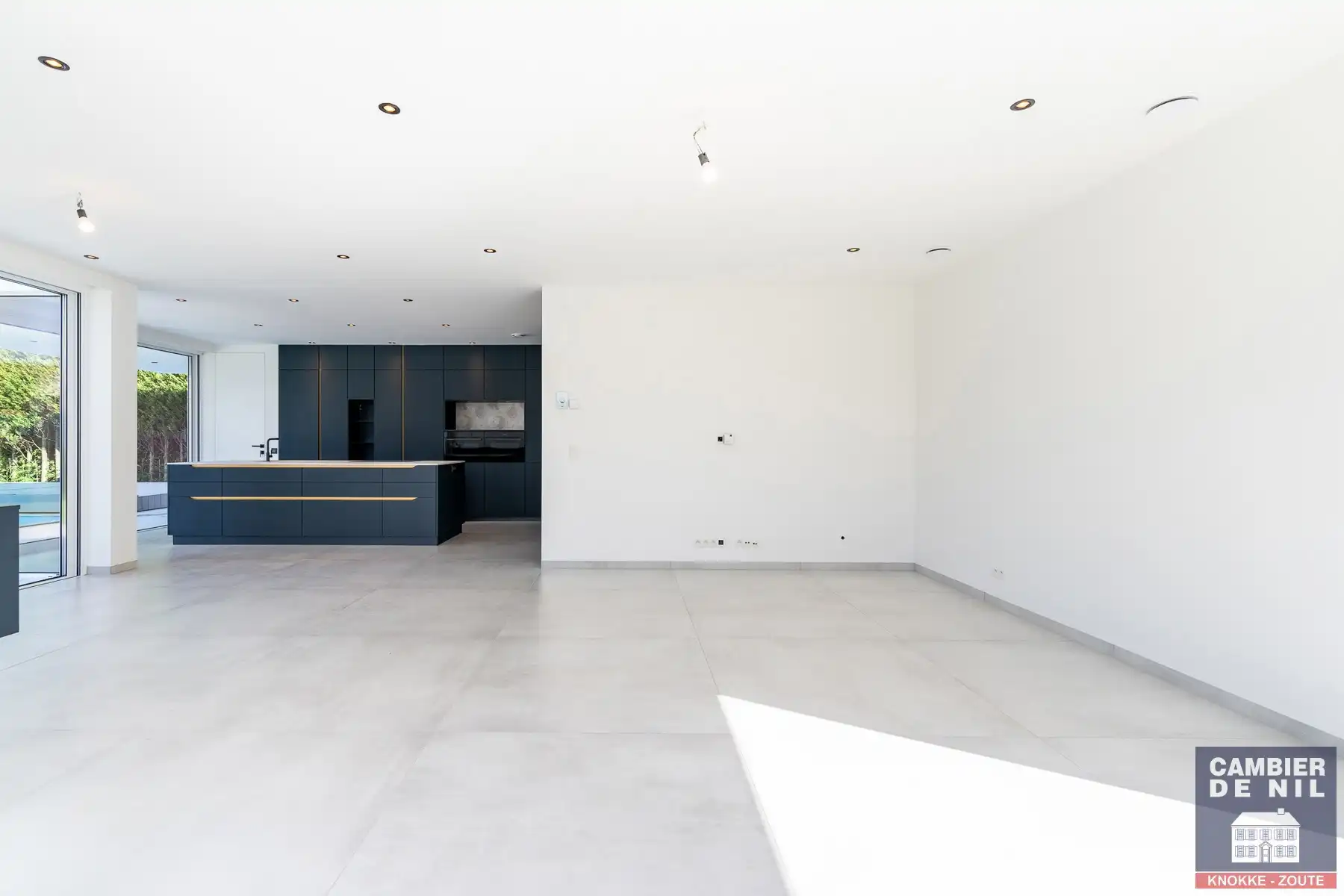 Prachtige ongemeubelde nieuwbouwwoning nabij het centrum van Knokke, gelegen in het rustige Izabellapolder. foto 6