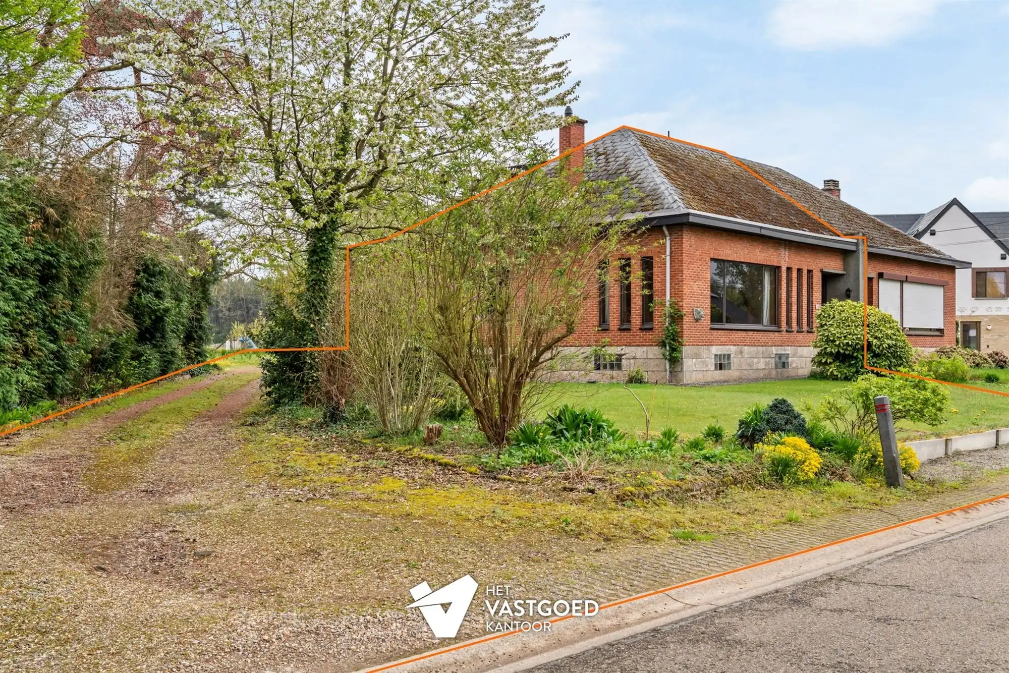 TE RENOVEREN WONING MET 3 SLAAPKAMERS OP RUSTIGE DOCH CENTRALE LIGGING IN LUMMEN (MELDERT) foto 27