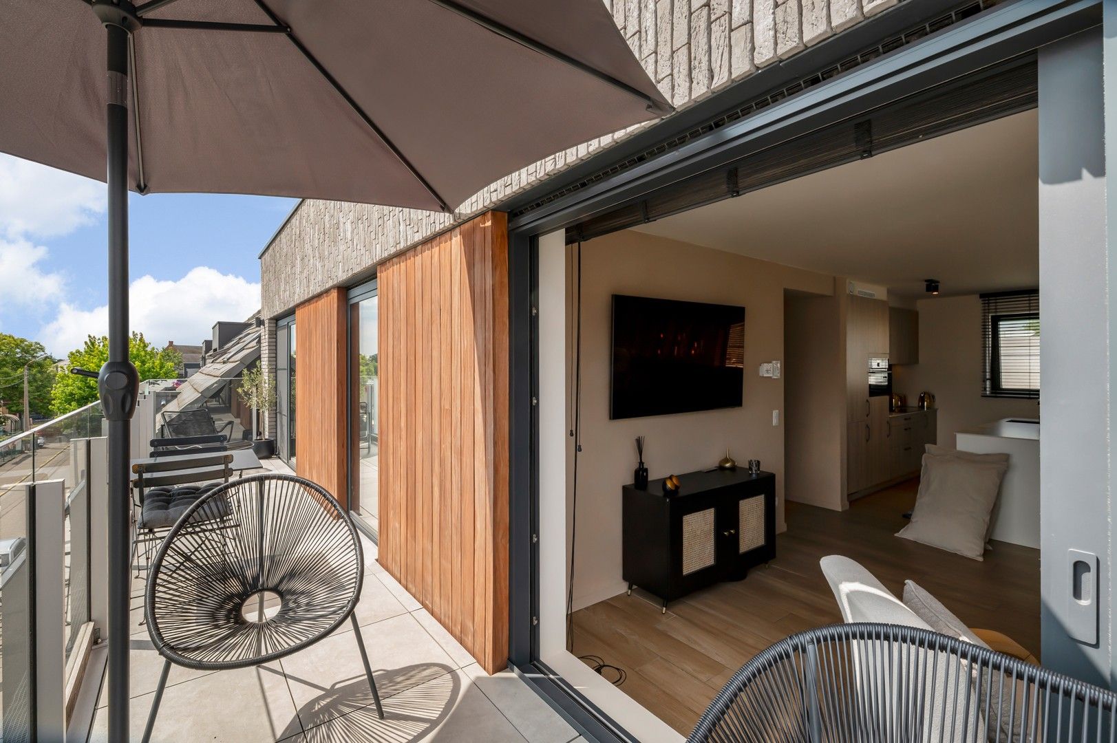 Instapklaar dakappartement met terras in het centrum van Putte foto 17