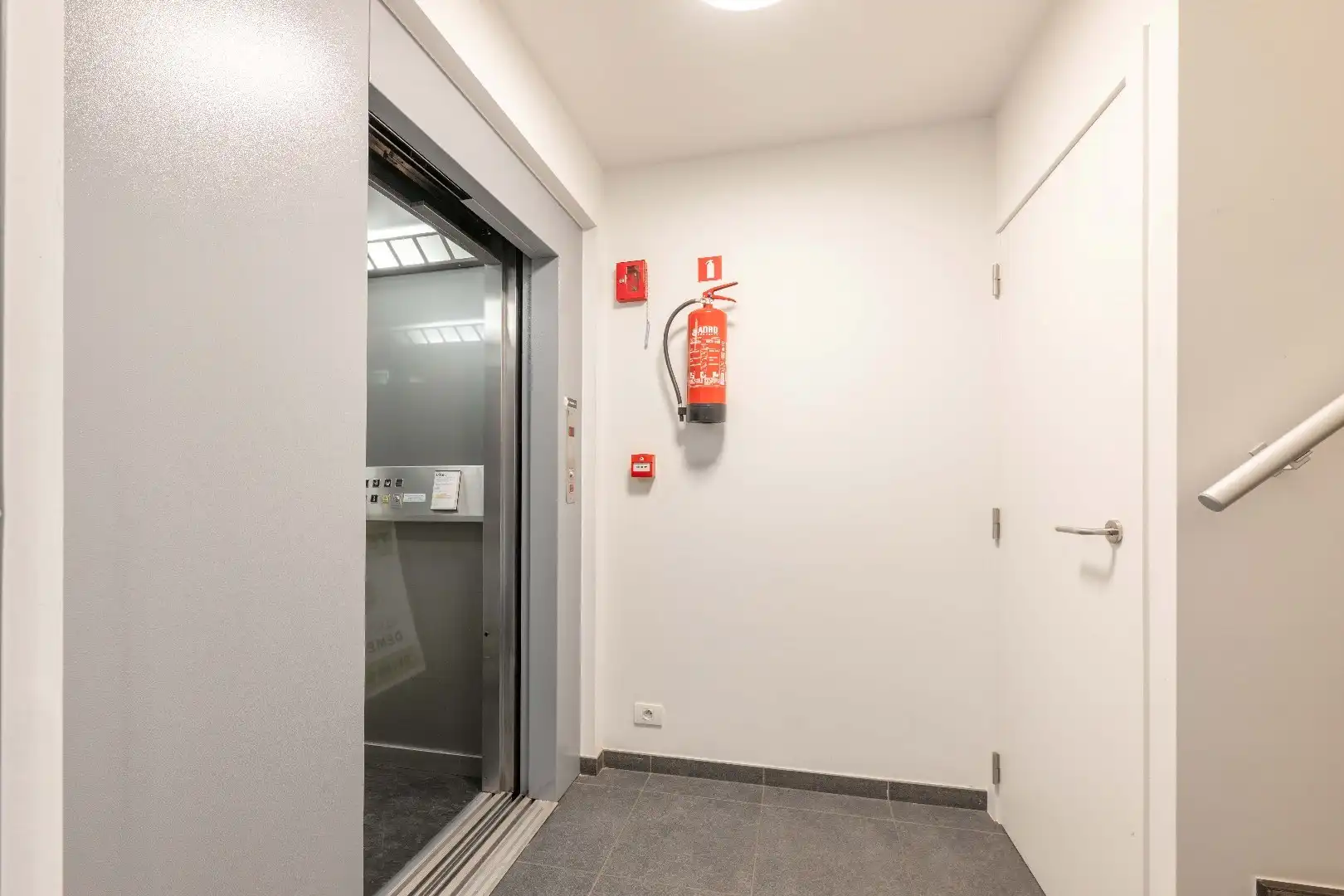 PERFECT INSTAPKLAAR KWALITATIEF APPARTEMENT IN HARTJE PITTEM foto 15