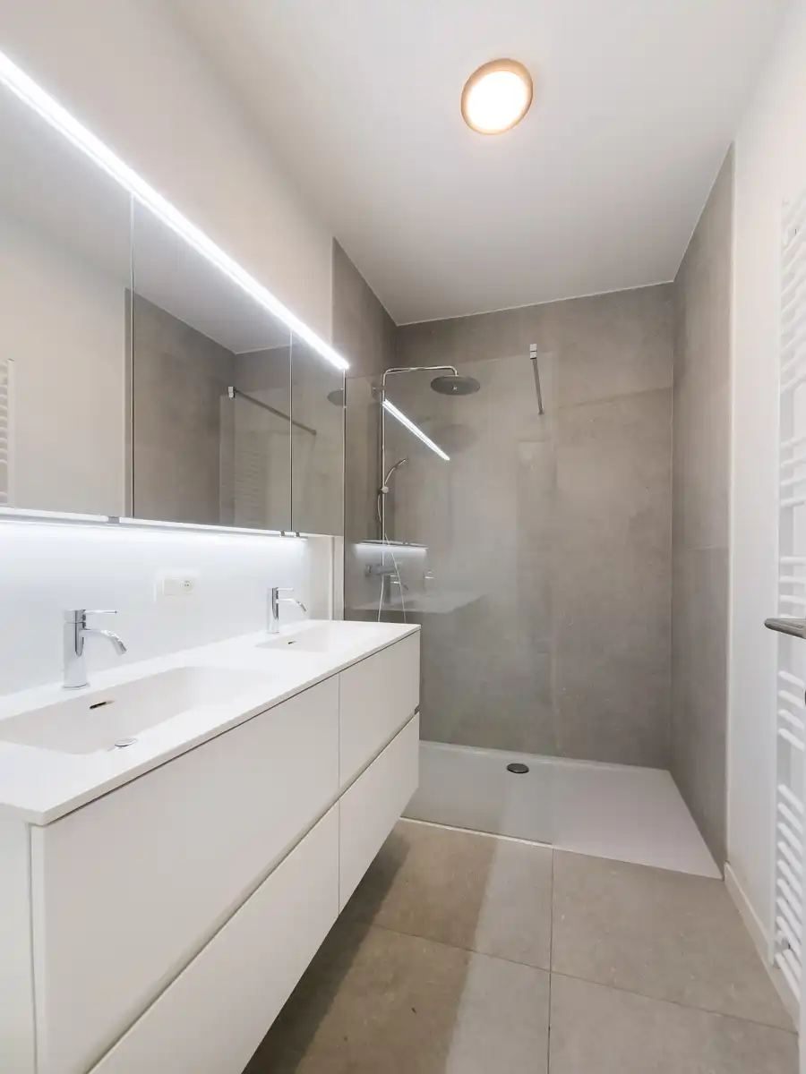 Uniek 2 slpk appartement met 2 terrassen (Nieuw Zuid) foto 9