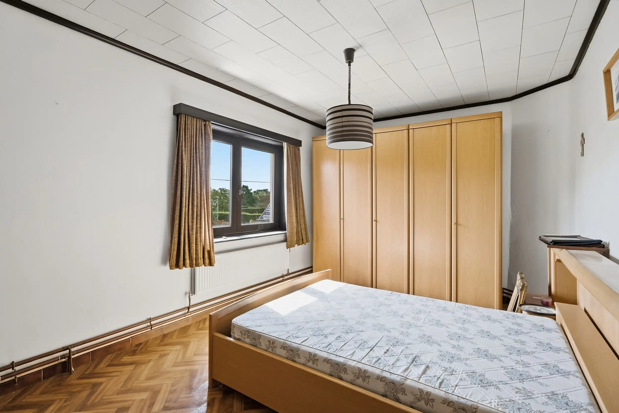 Te renoveren woning met tal van mogelijkheden foto 28