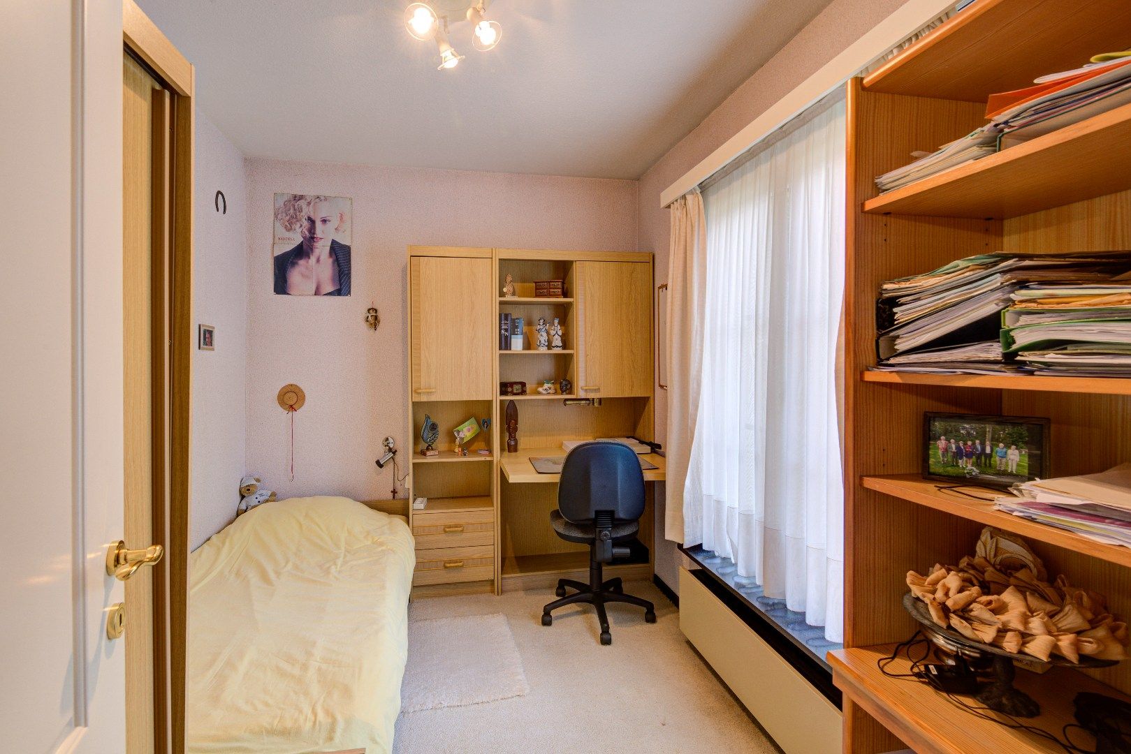 Openstaand huis in doodlopende straat op perceel van 555 m² foto 11