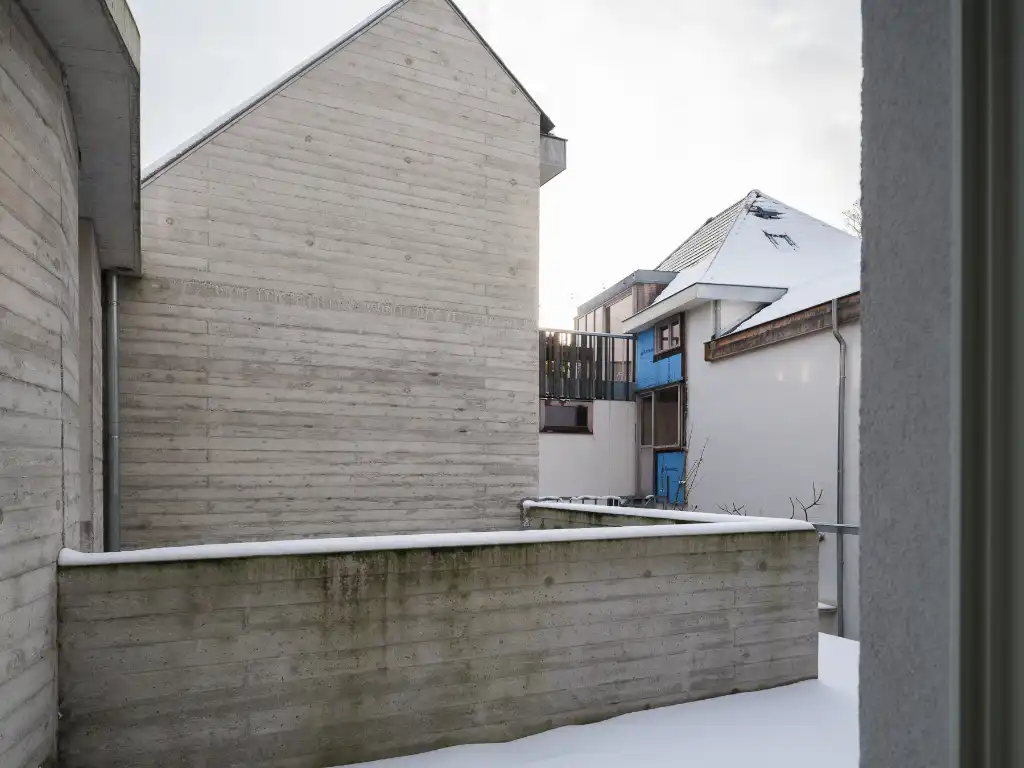 Architecturaal 1-slaapkamerappartement met buitenterras in centrum Gent foto 12