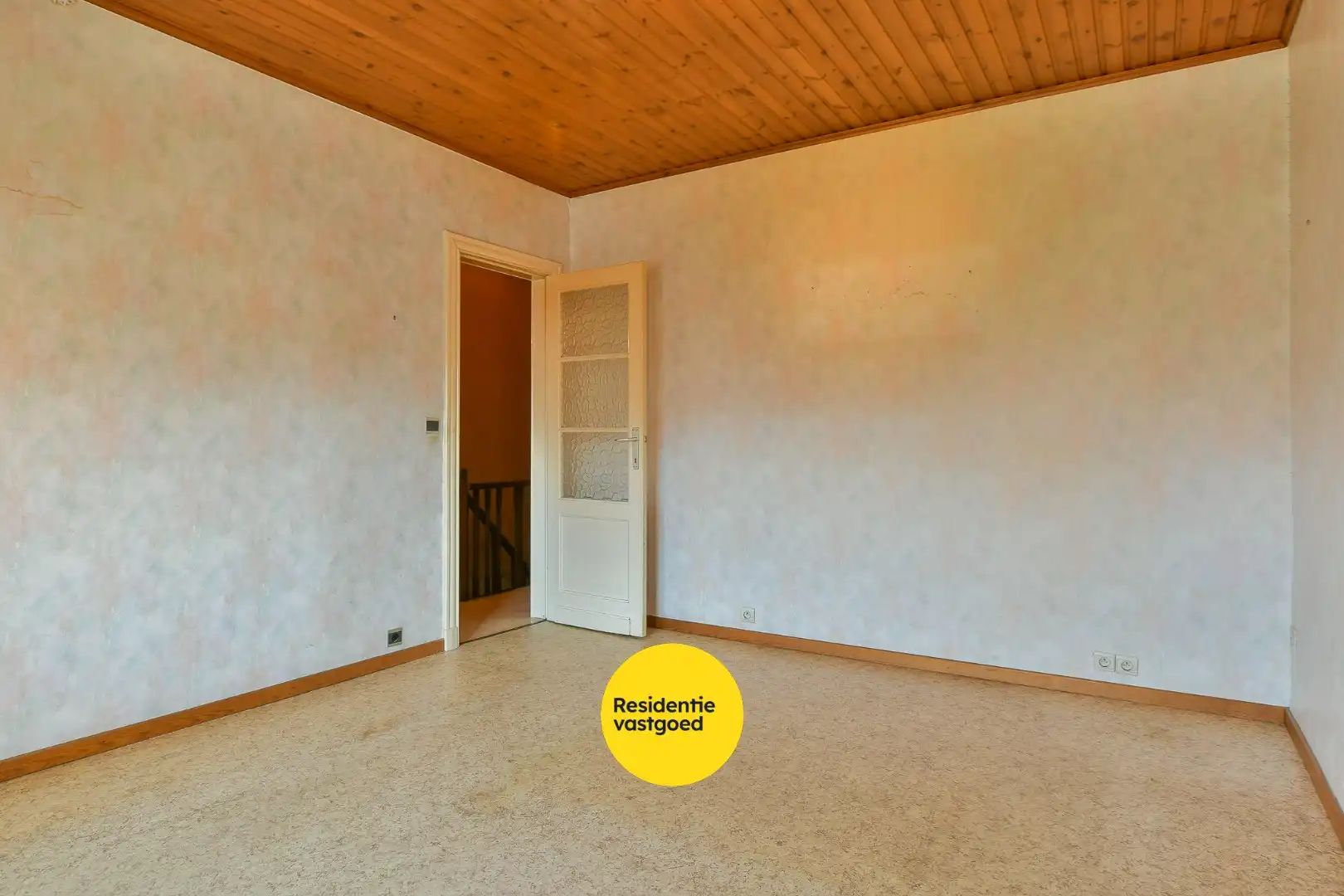 Rijwoning met veel potentieel, garage en tuin nabij centrum Blankenberge foto 8
