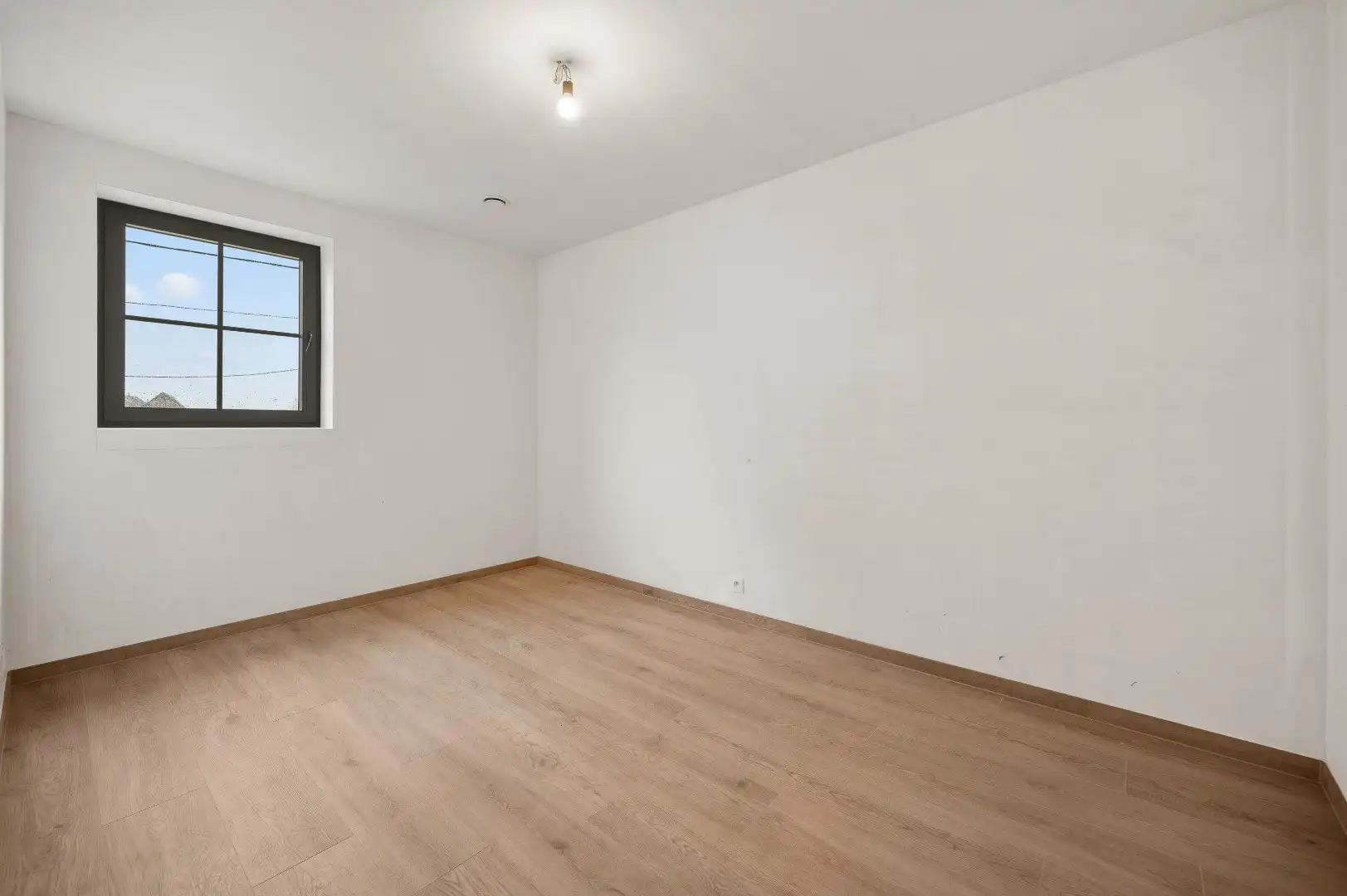 Prachtige nieuwbouw half open bebouwing met tuin en 3 slaapkamers te Zoutleeuw. foto 12