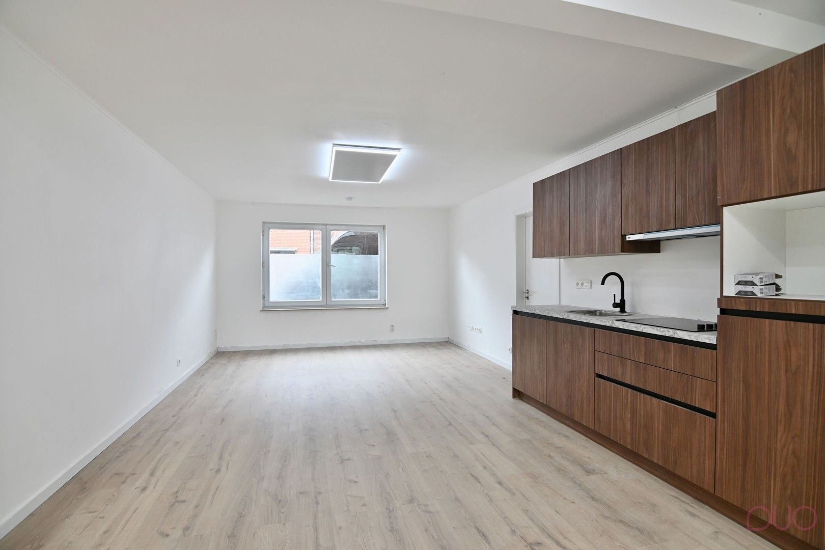 Instapklaar appartement met 3 slaapkamers, overdekt terras en mogelijkheid tot staanplaats nabij het centrum van Tongeren foto 3