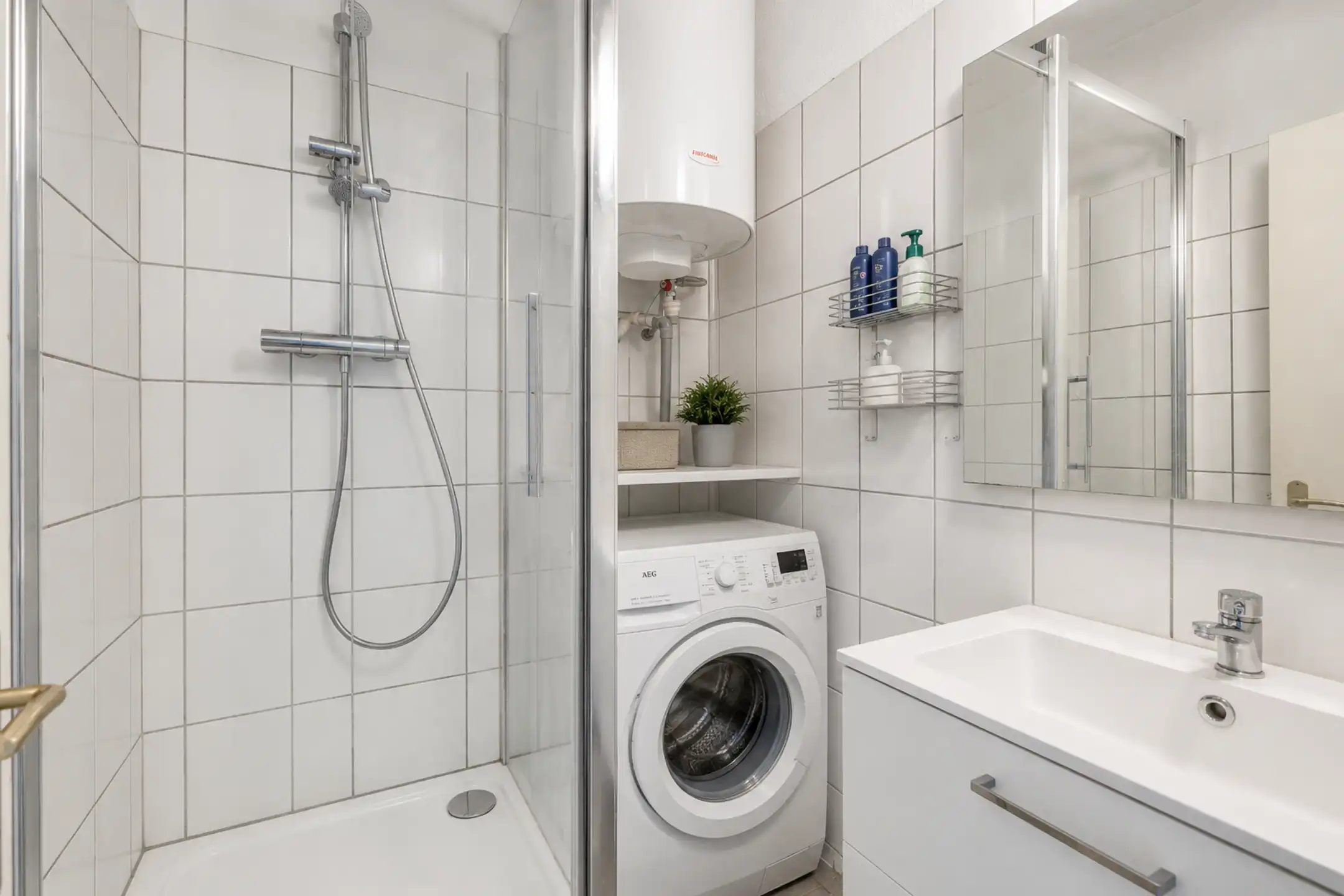 Gelijkvloers 1-slaapkamerappartement en mogelijkheid garage foto 5
