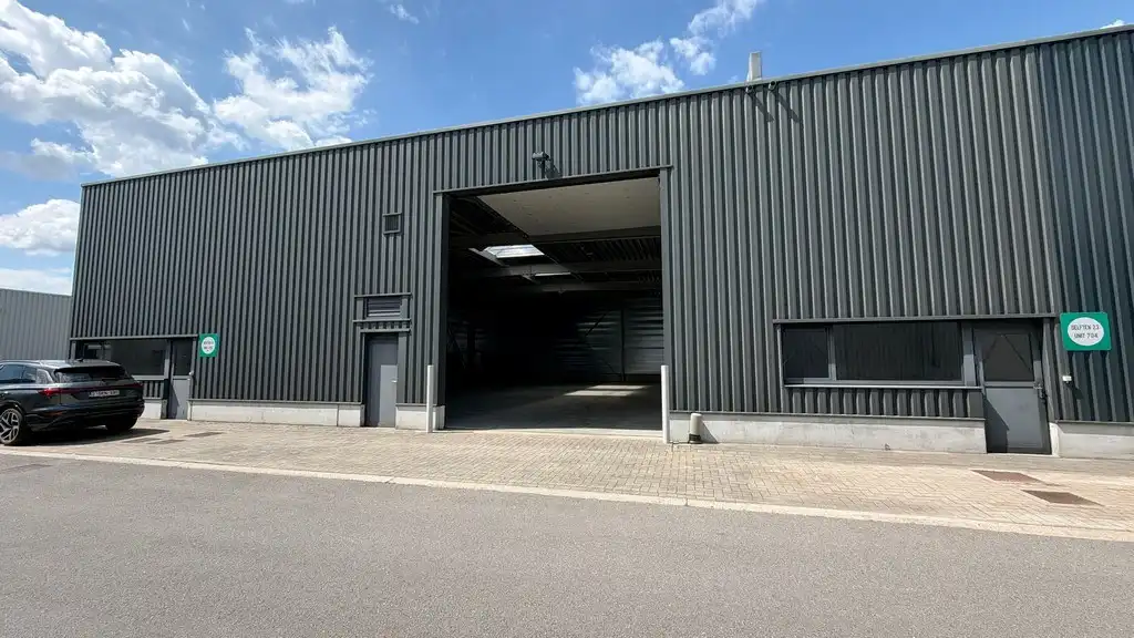 Recente opslagruimte te huur in Malle foto {{pictureIndex}}