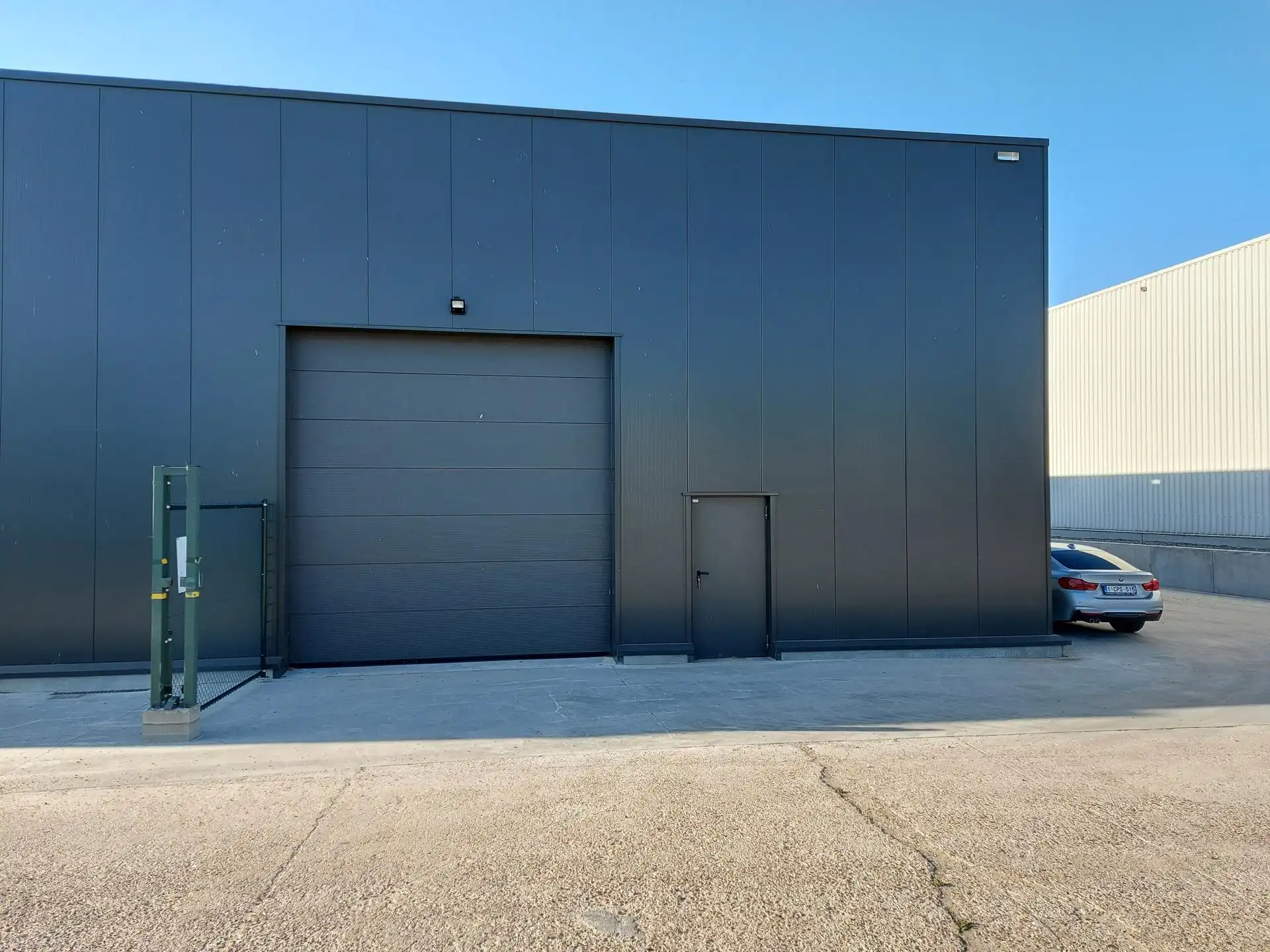 BEDRIJVENPARK "WINTERDIJK" - KMO-UNIT VAN 195M² TE HUUR foto 3
