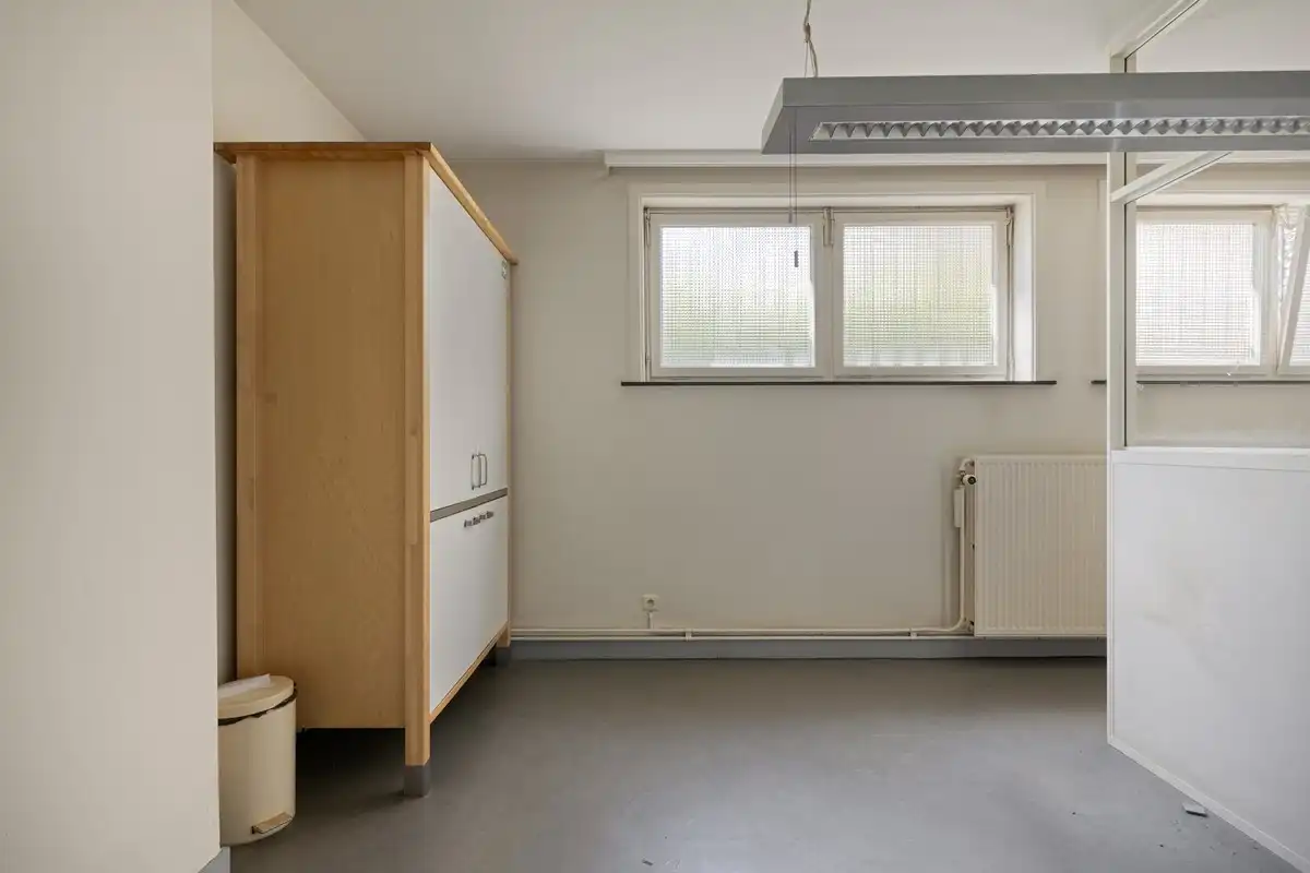 Multifunctioneel gebouw in het centrum van Merchtem. foto 10