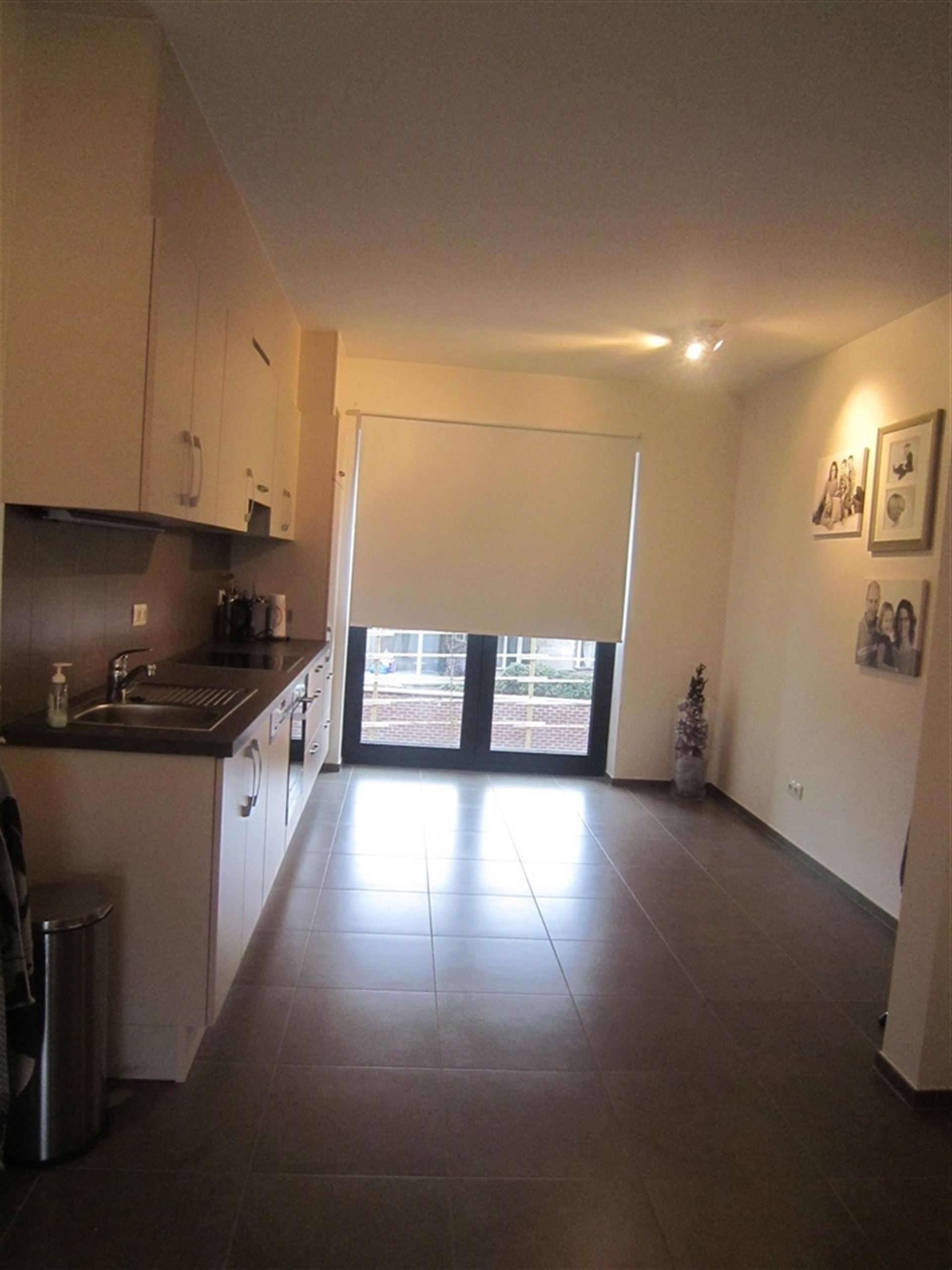 Appartement met 2 slaapkamers, terras, lift, parkeergarage!  foto 4