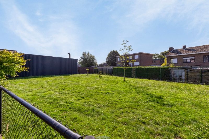 Ruim gelijkvloers appartement met mooie tuin en autostaanplaats foto 13