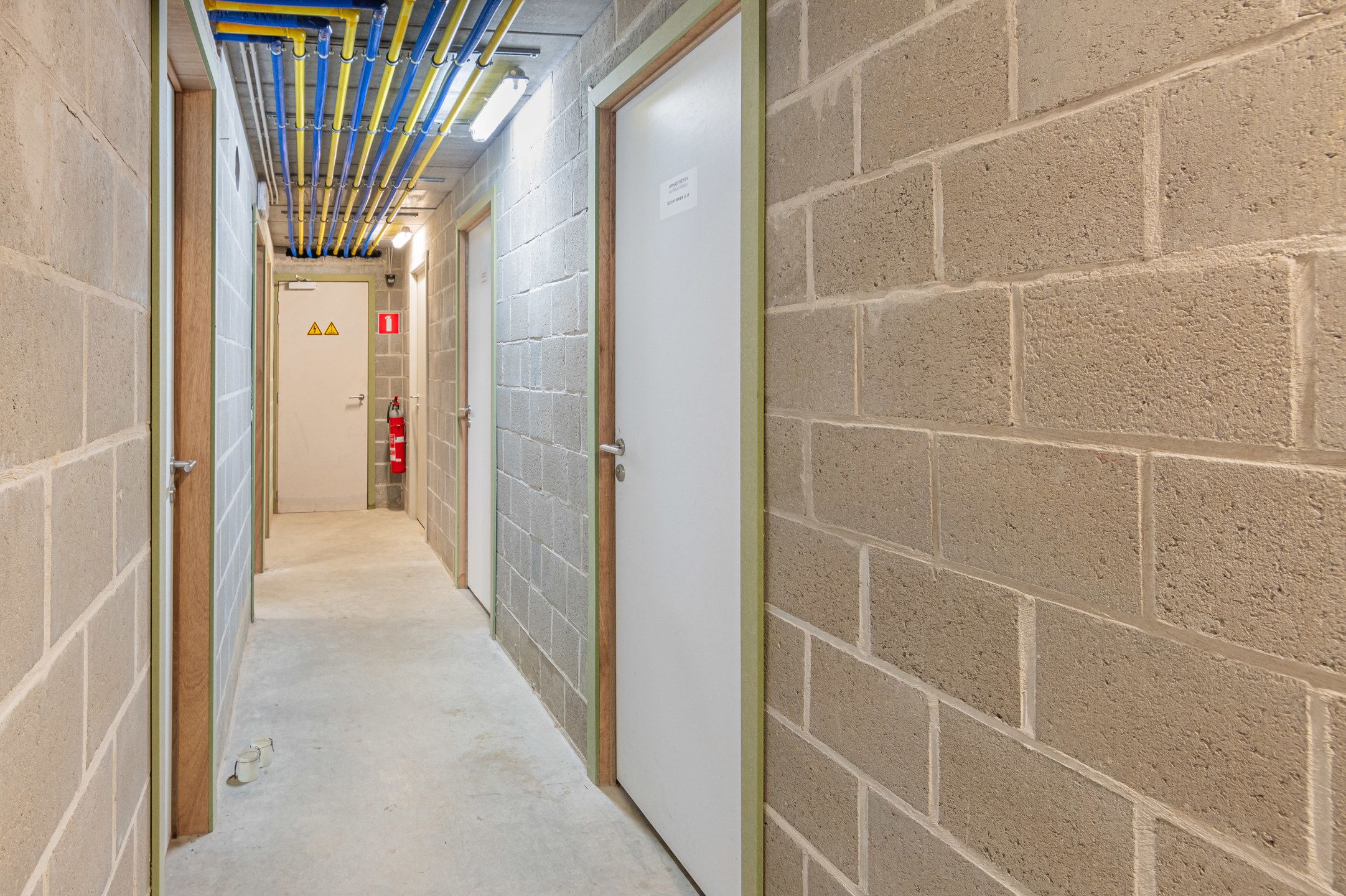 Ruim 1-slaapkamerappartement met terras te Ruisbroek foto 17