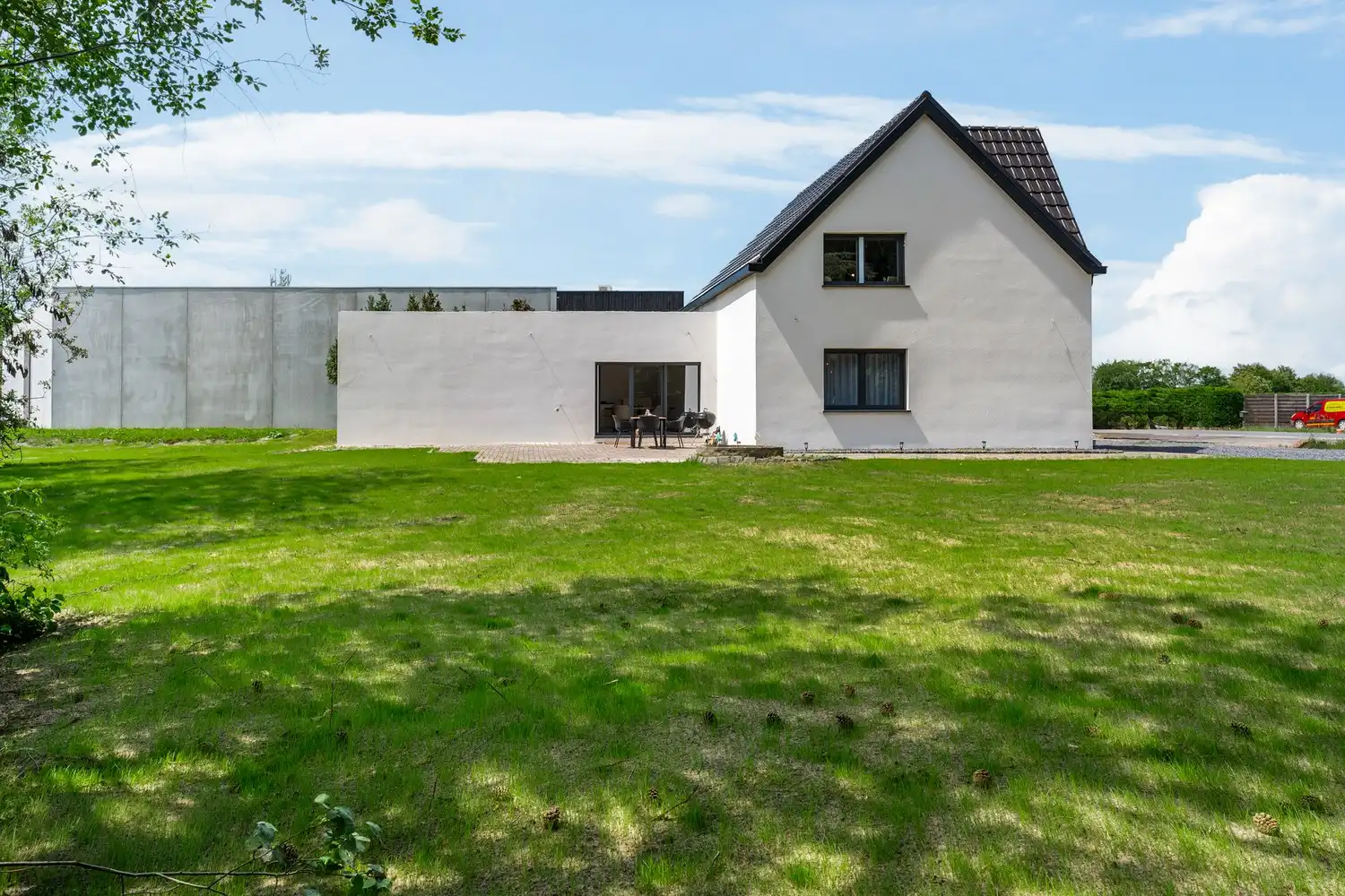 Recent gerenoveerde woning met 4 slpkrs en tuin foto 14