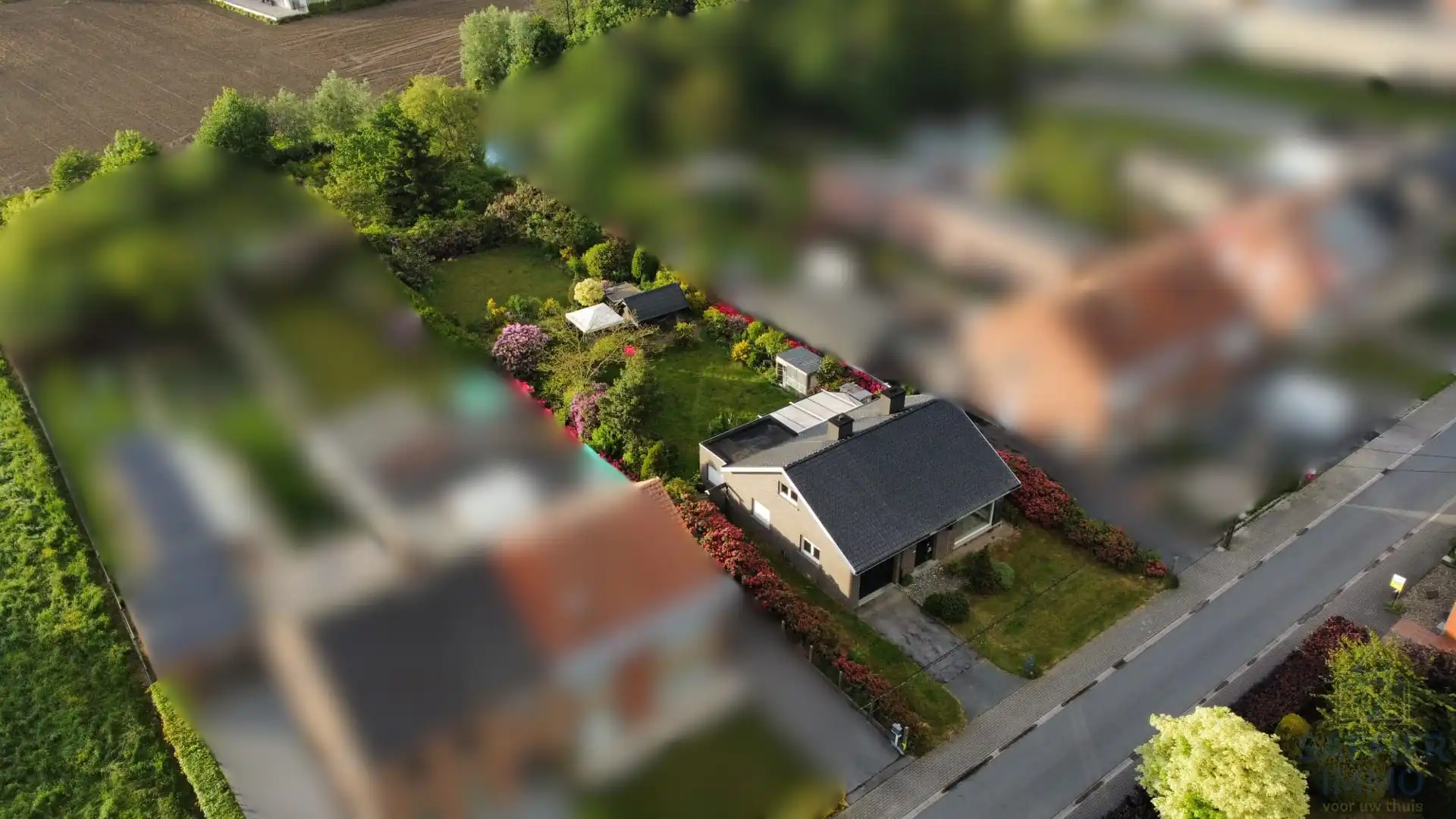 Charmante alleenstaande woning met prachtige tuin op rustige ligging te Ingelmunster foto 3