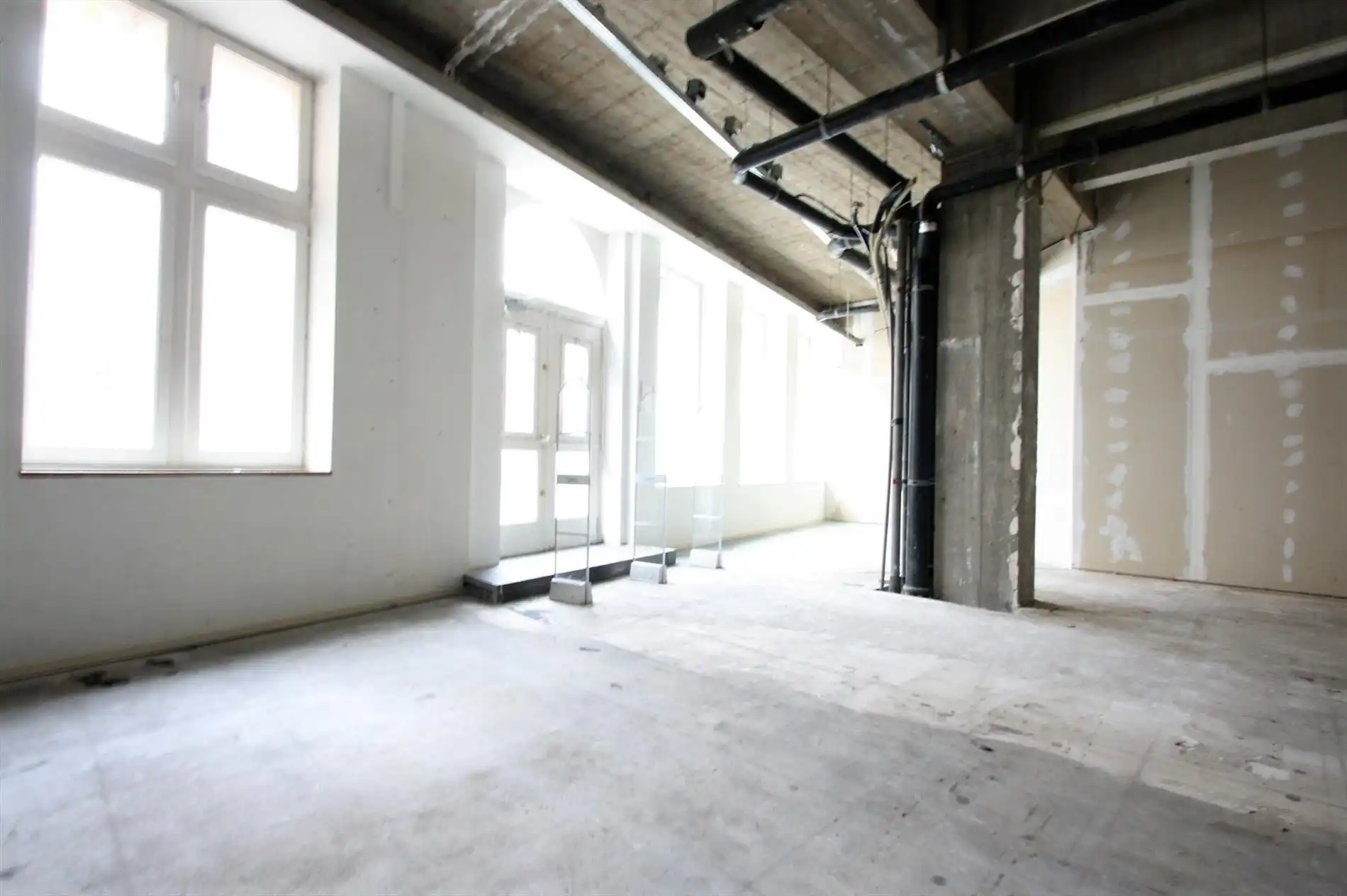 Winkelpand te huur Zilverpand 21 Brugge foto 4