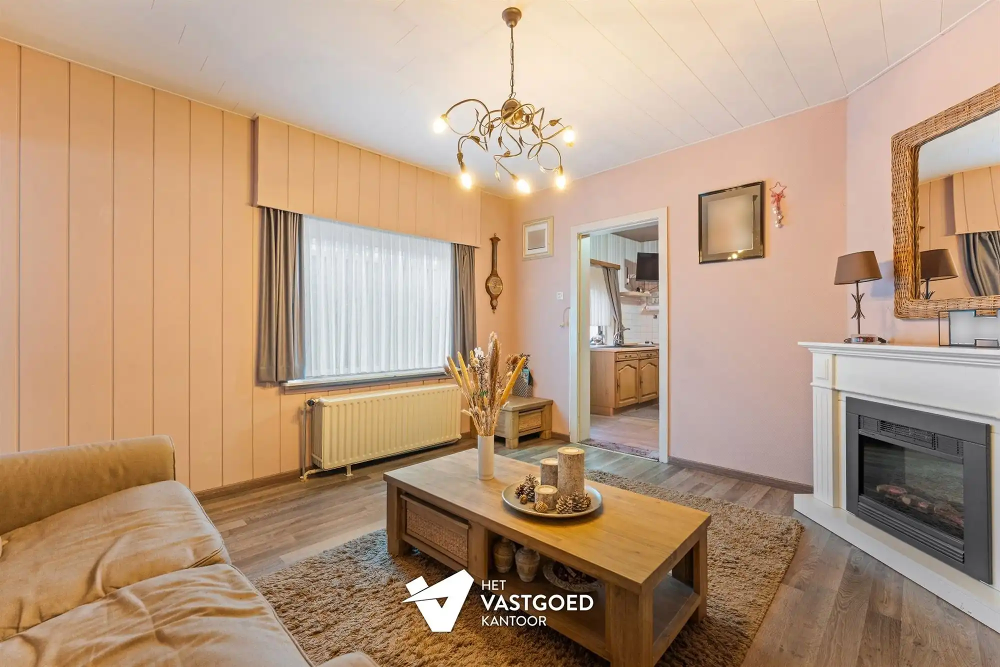 INSTAPKLARE, GELIJKVLOERSE WONING NABIJ CENTRUM foto 12