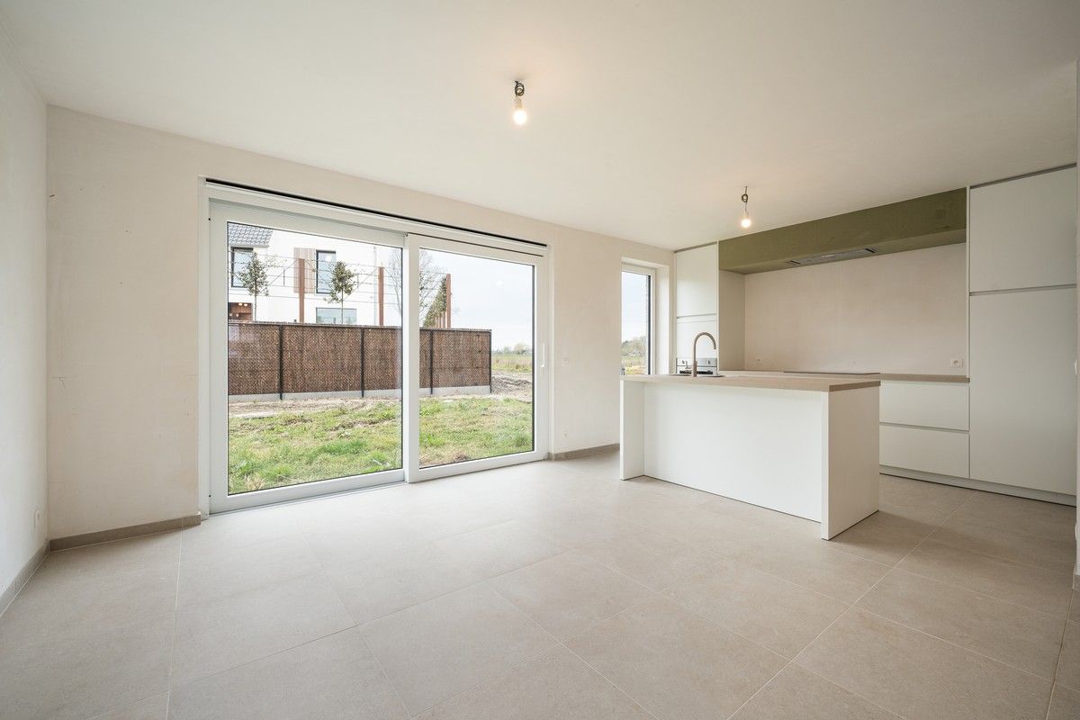 Hectaar realiseert vier moderne halfopen woningen In Oekene foto 7