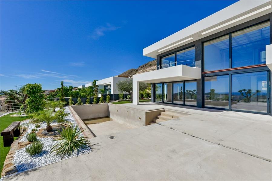 NIEUWBOUW LUXE VILLA IN FINESTRAT MET UITZICHT OP ZEE foto 4