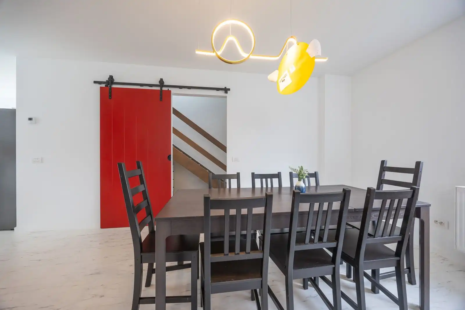 Recente vrijstaande villa op een royaal perceel (1044 m2) foto 5