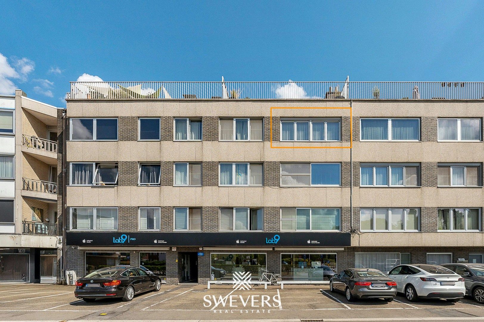 Ruim en energiezuinig appartement met centrale ligging in Hasselt foto {{pictureIndex}}