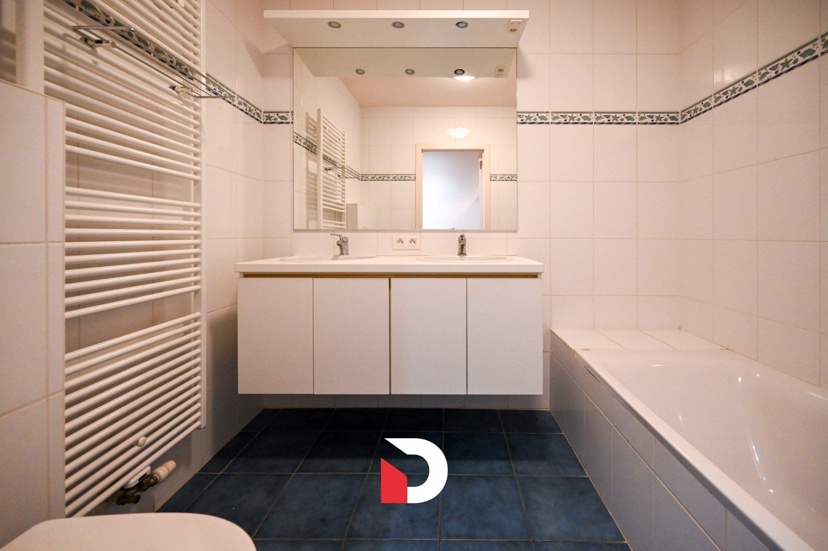 Lichtrijk 3-kamerappartement met frontaal zicht op het water foto 9