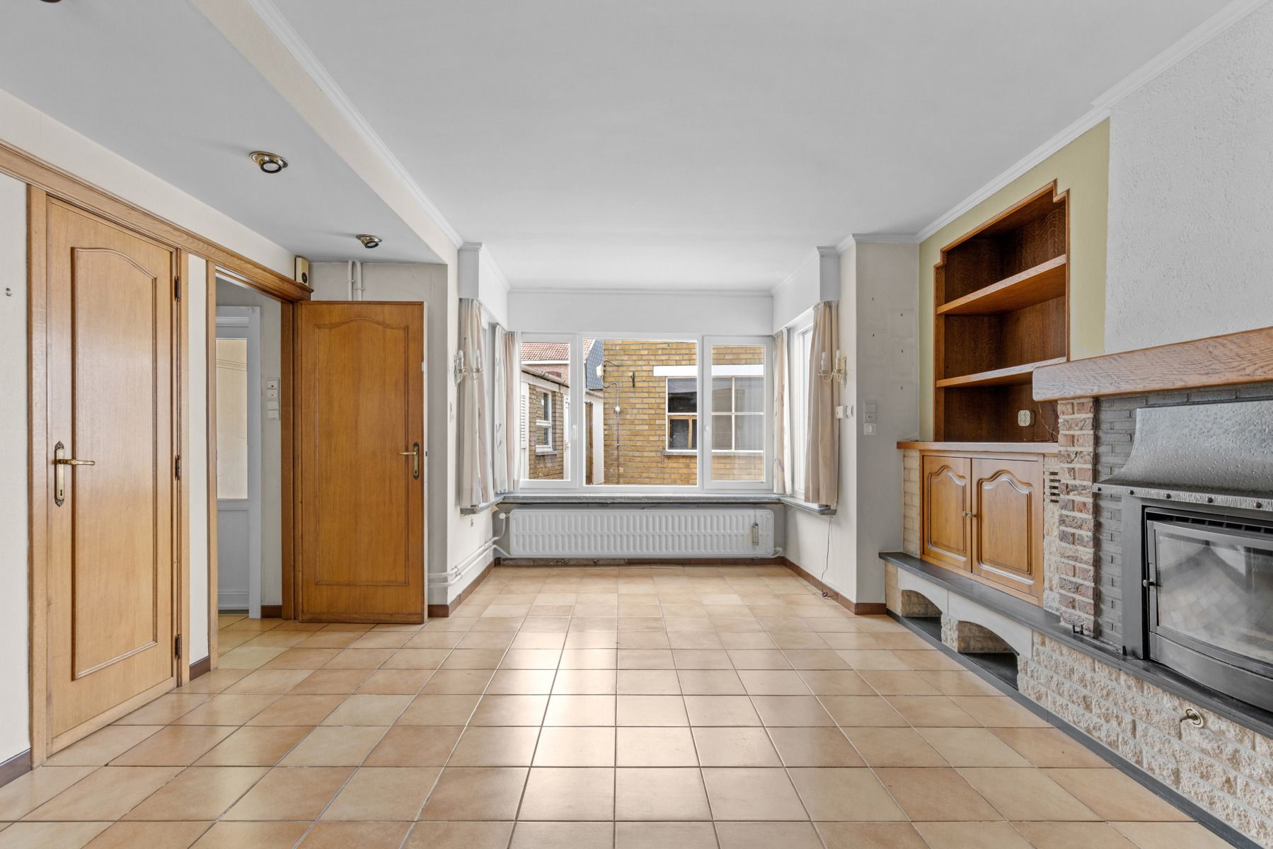 4-slaapkamerwoning op toplocatie in Oostkamp! foto 3
