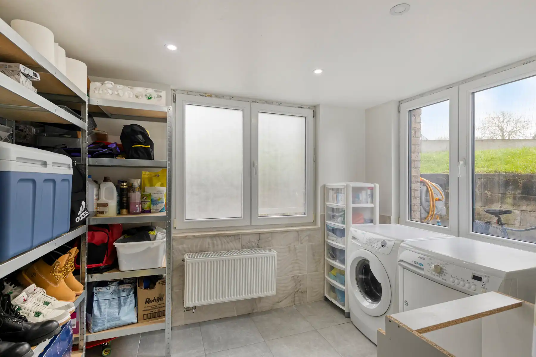 HOB met 4 slaapkamers, oprit en klein tuintje foto 10