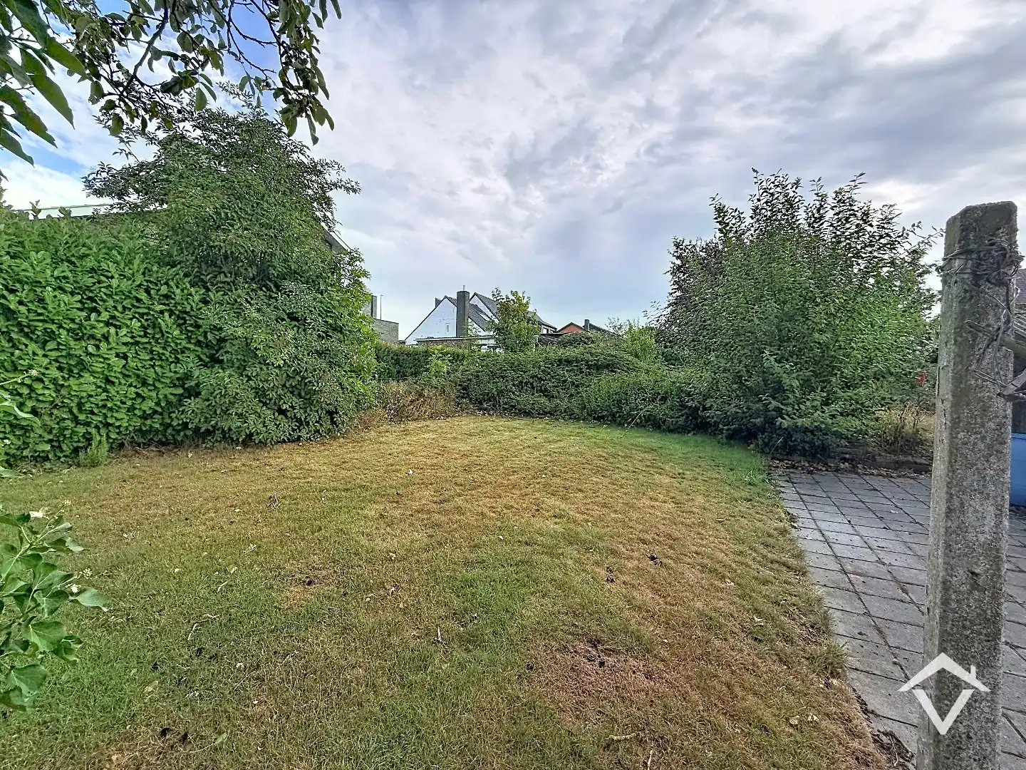 Gelijkvloerse woning met 3 slaapkamers, ruime garage en tuin op een gunstige ligging te Hooglede foto 25