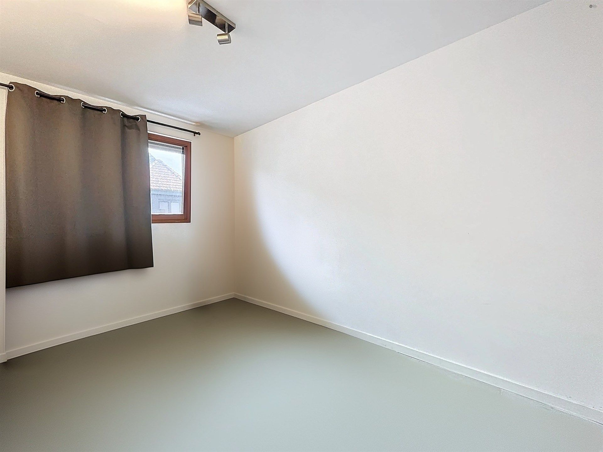 Energiezuinig en recent 3slaapkamerappartement met 2 terrassen in Sint-Niklaas foto 8