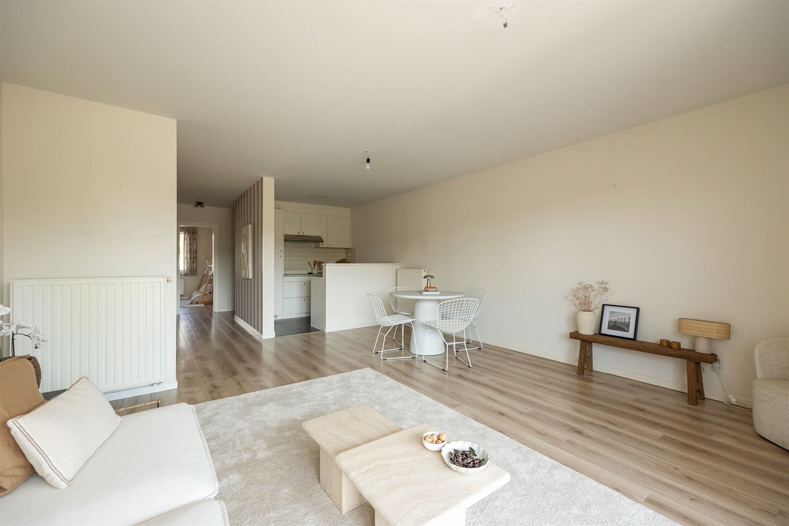 Instapklaar appartement met groot terras en autostaanplaats foto 6