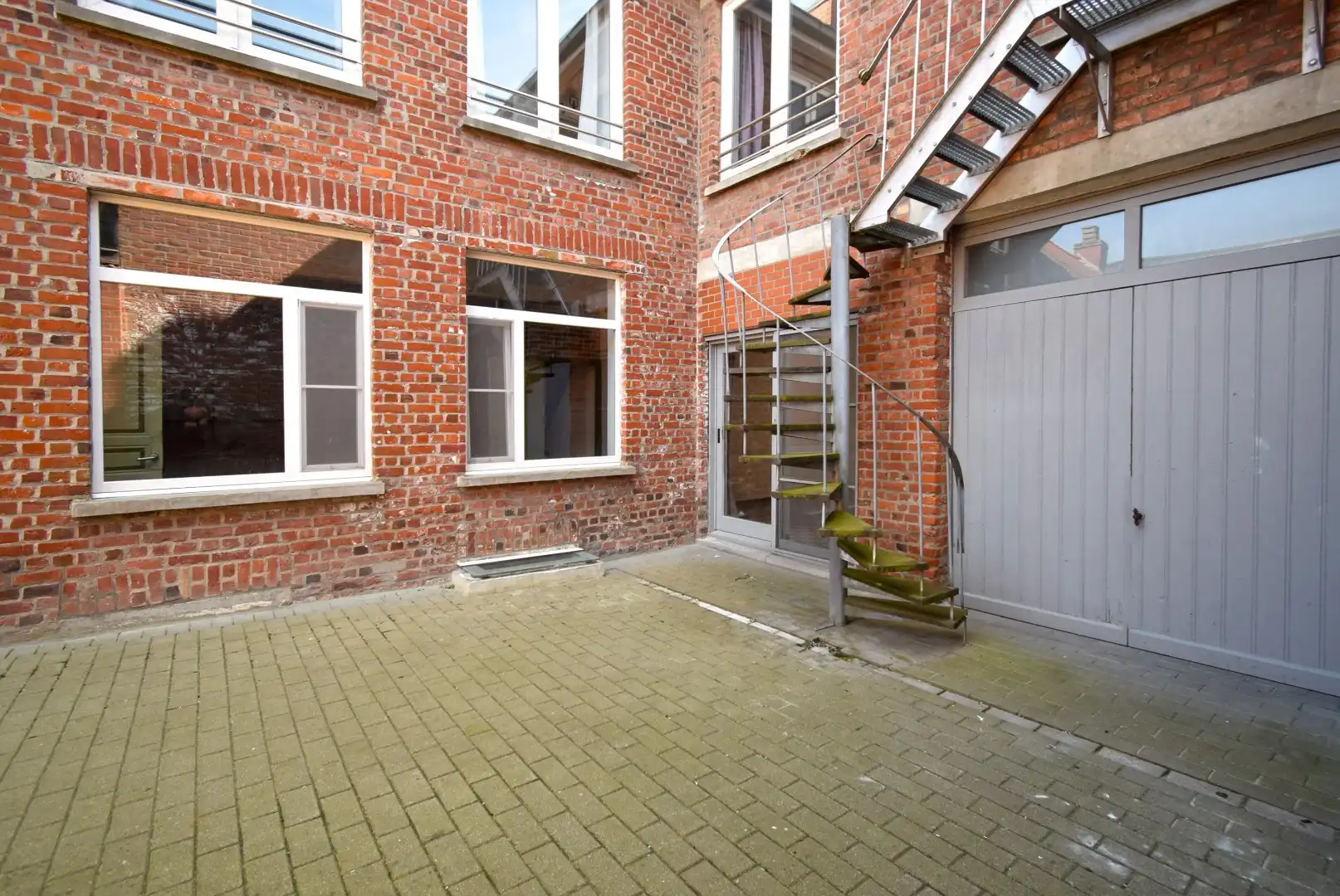 Uniek wooncomplex als geheel te huur in centrum Lichtervelde foto 3