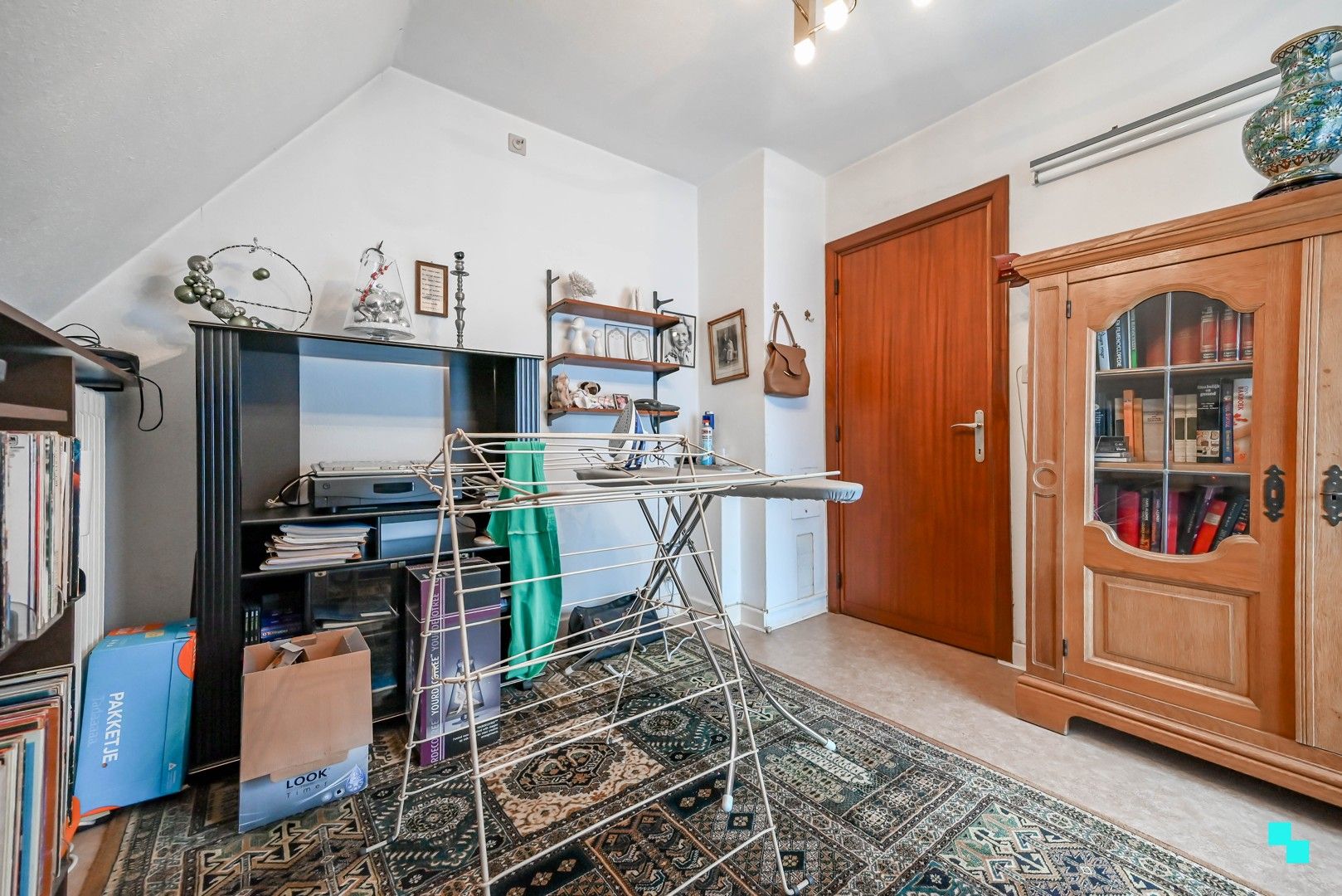 Charmante woning met prachtige tuin en drie slaapkamers te Izegem foto 18