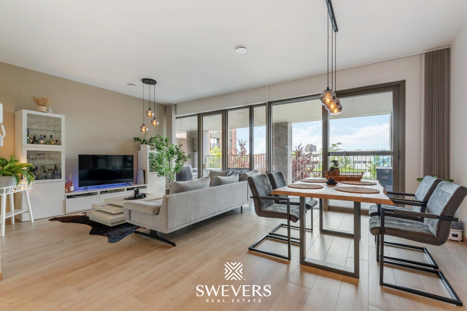 Luxueus, energiezuinig appartement met zonnig terras en privéparking op Quartier Bleu foto 4