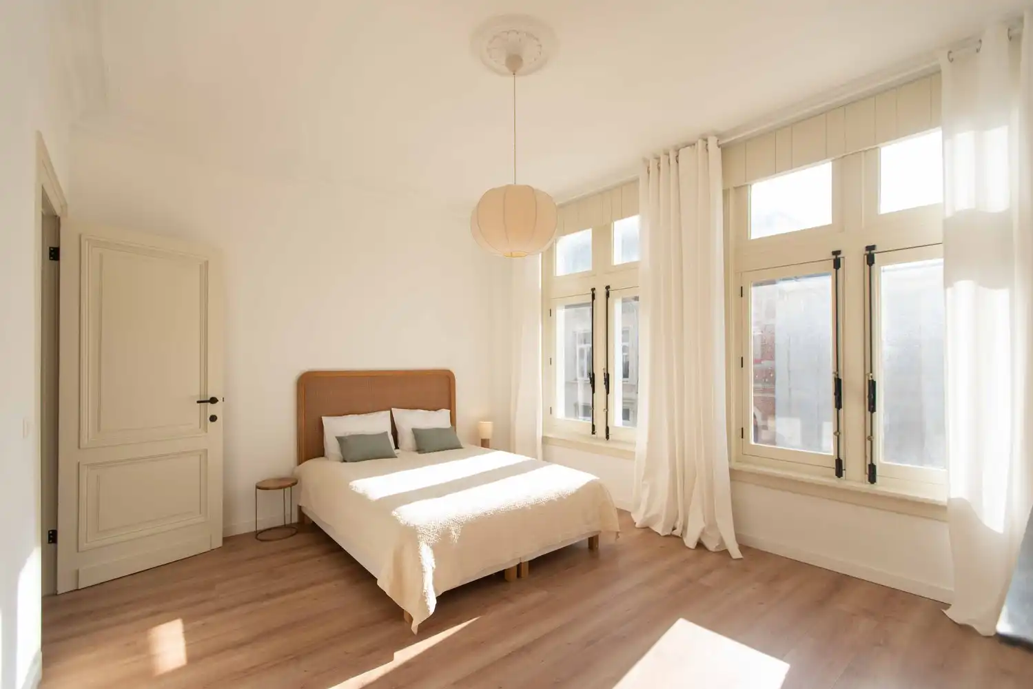 Gerenoveerd herenhuis met 4 slaapkamers en heerlijke tuin in Zurenborg foto 28