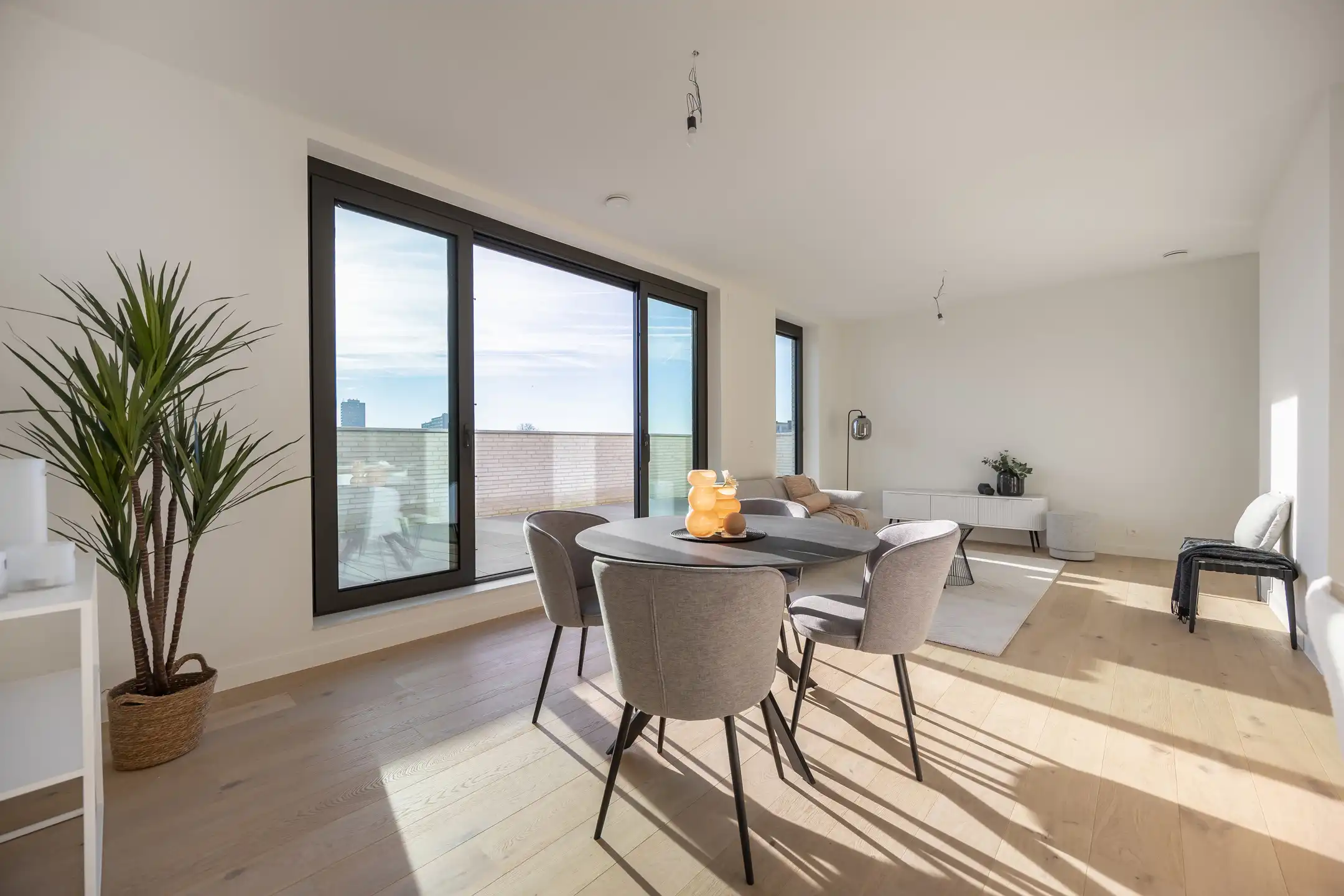 Nieuwbouw penthouse met ruime terrassen foto 7