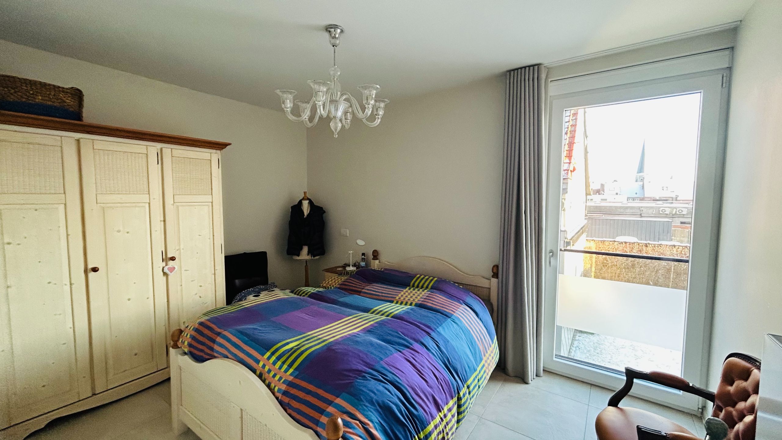 Ruim appartement van 112m2 met een terras van 10m2 en garage foto 8