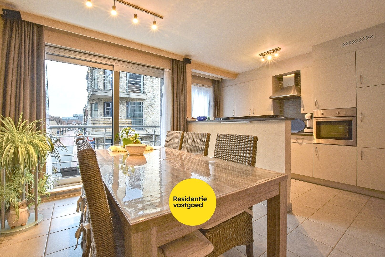 Energiezuinig appartement in hartje Diksmuide! foto 3