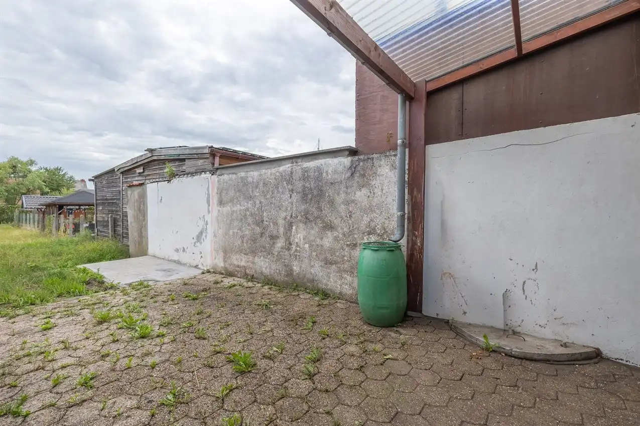 Vernieuwde rijwoning met drie slaapkamers en mooie tuin foto 8