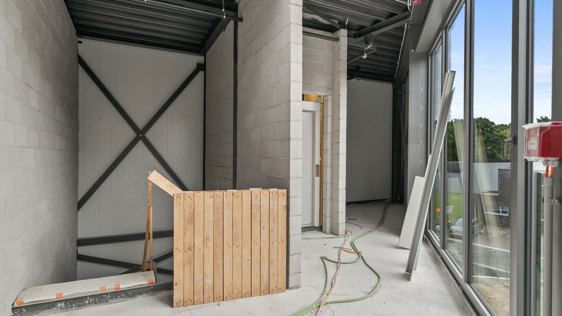 Moderne kantoorruimte van 359m2 op een ideale locatie tussen As en Genk foto 25