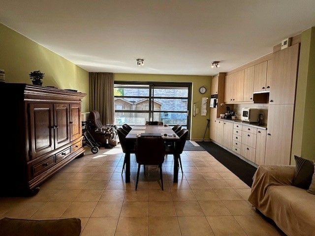 Gelijkvloers appartement met twee slaapkamers en staanplaats foto 3